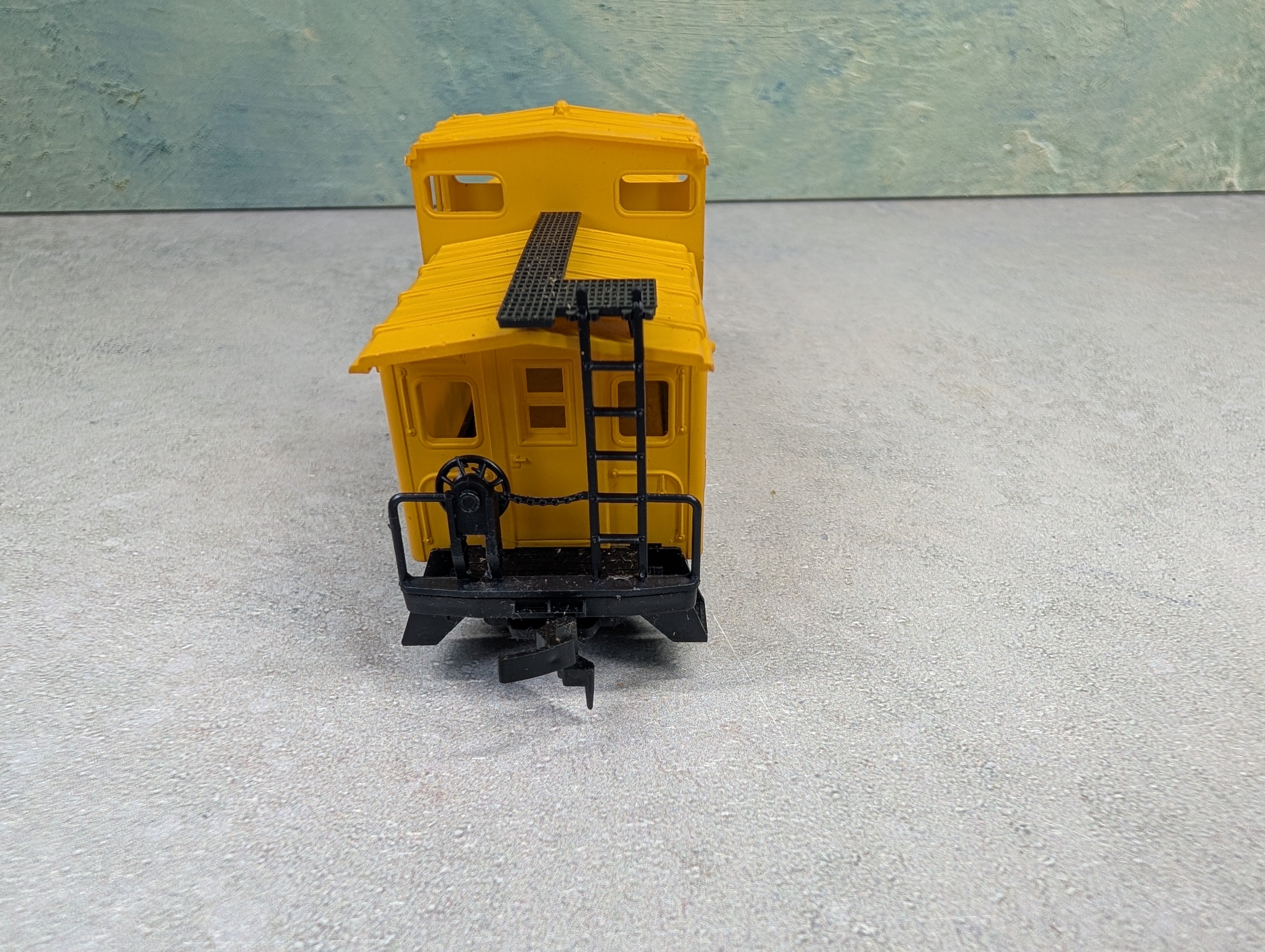 USED AHM HO Scale Caboose Chessie System C&O #3465
