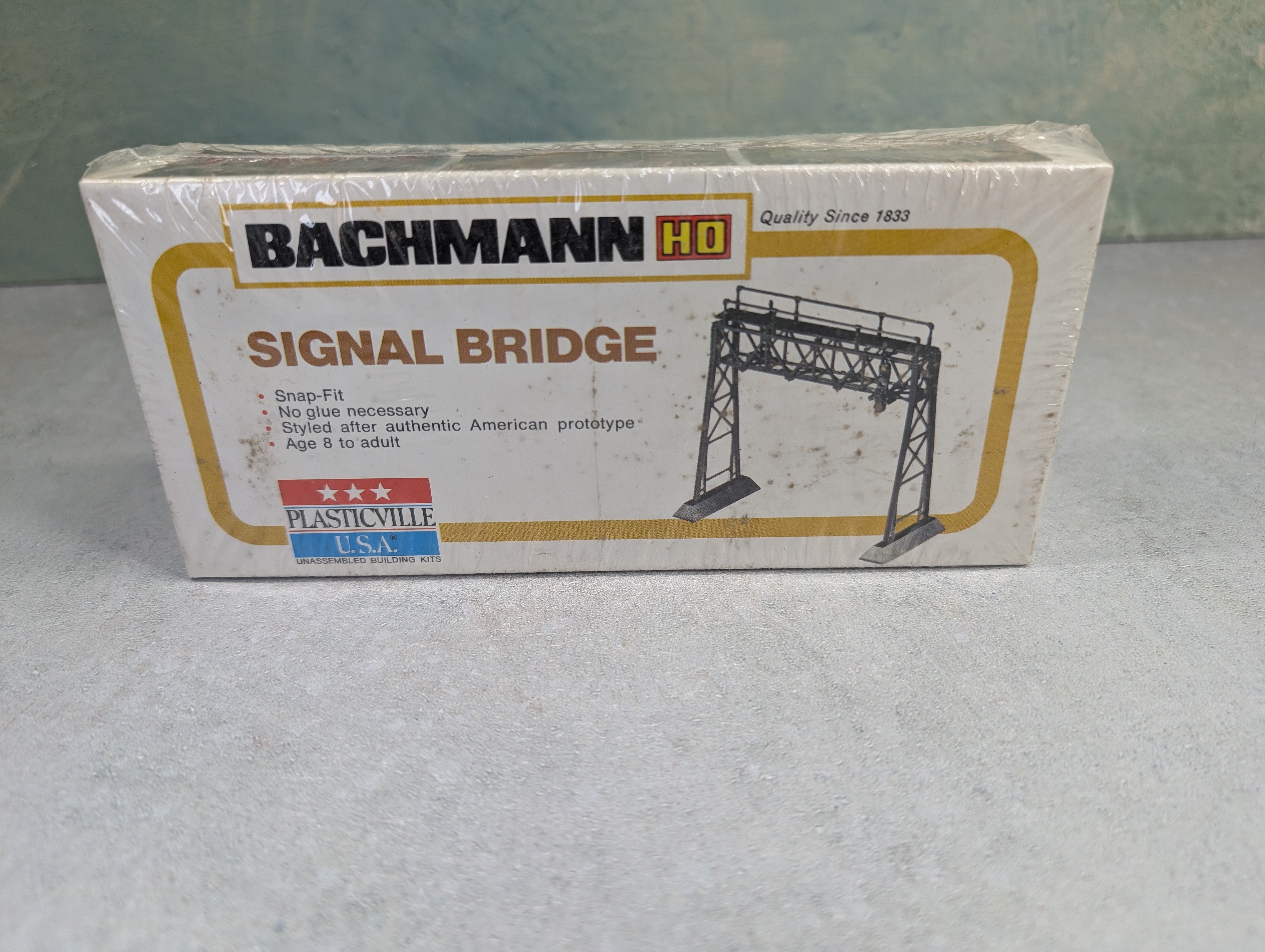 USED Bachmann HO Scale Scale Signal Bridge Sealed KIT