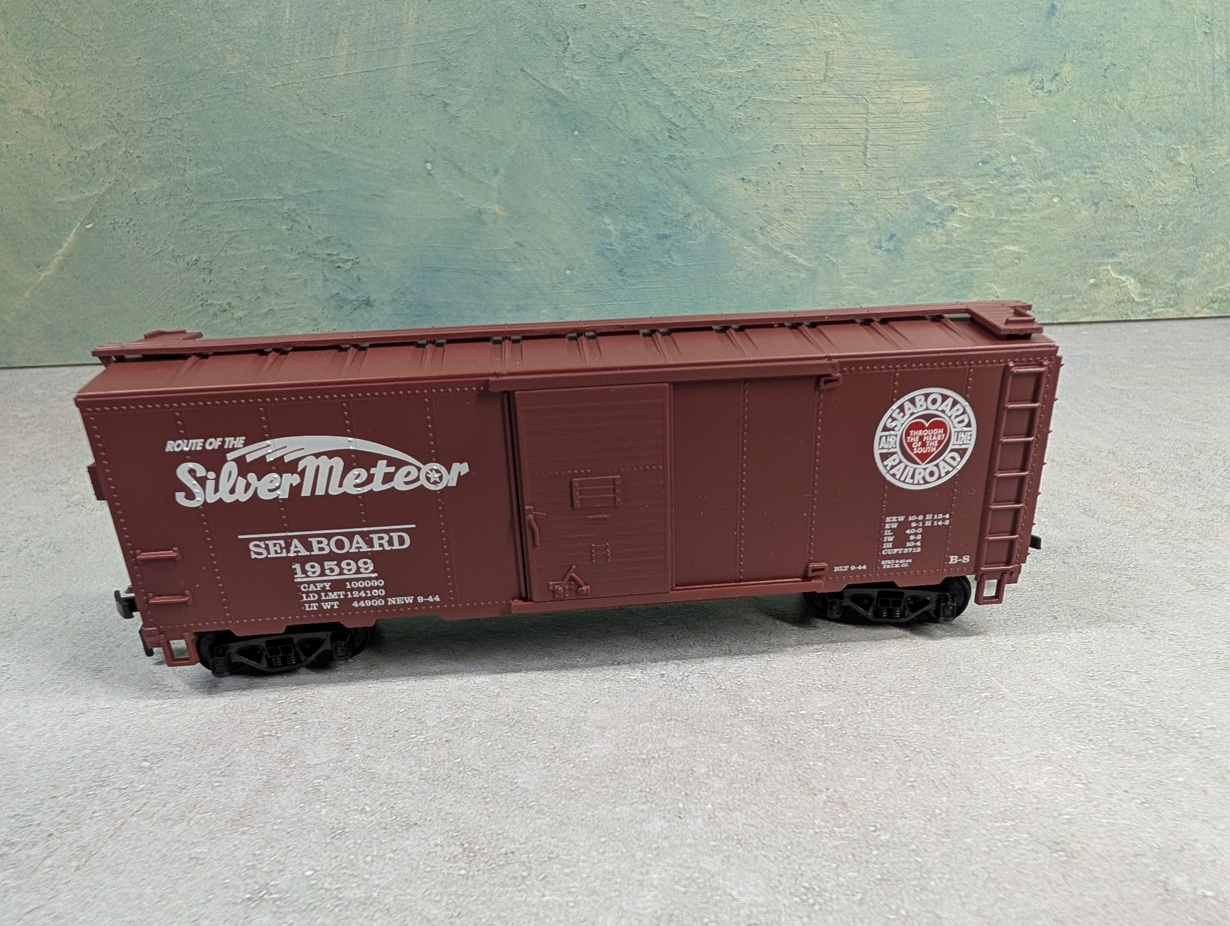 USED Mantua 734-302 HO Scale Heavy 40' Steel Box Car Seaboard #19599