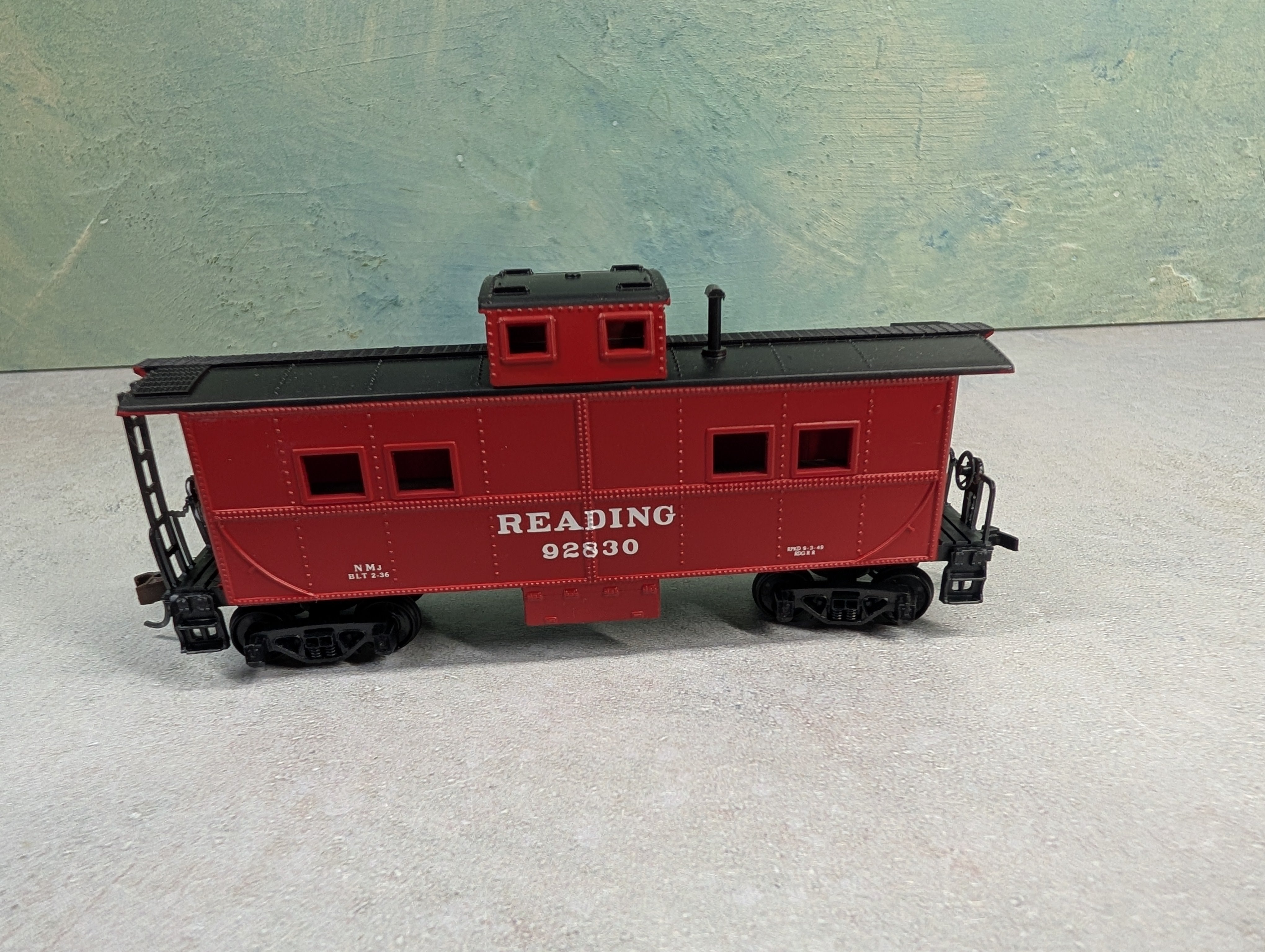 USED Mantua 726-621 HO Scale Heavy 36' Caboose Reading #92830