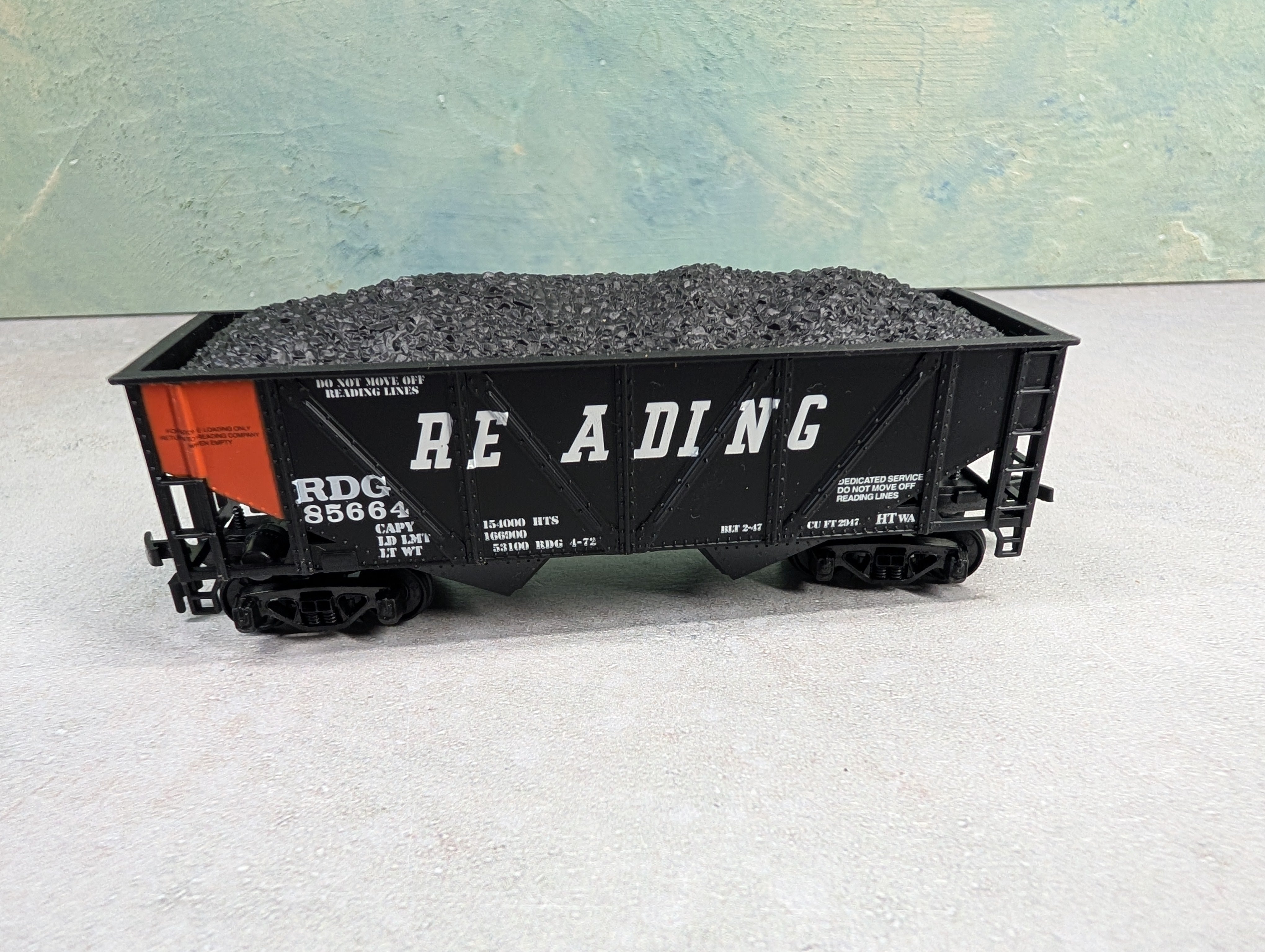 USED Mantua 729-621 HO Scale Heavy 32' Hopper Reading RDG #85664