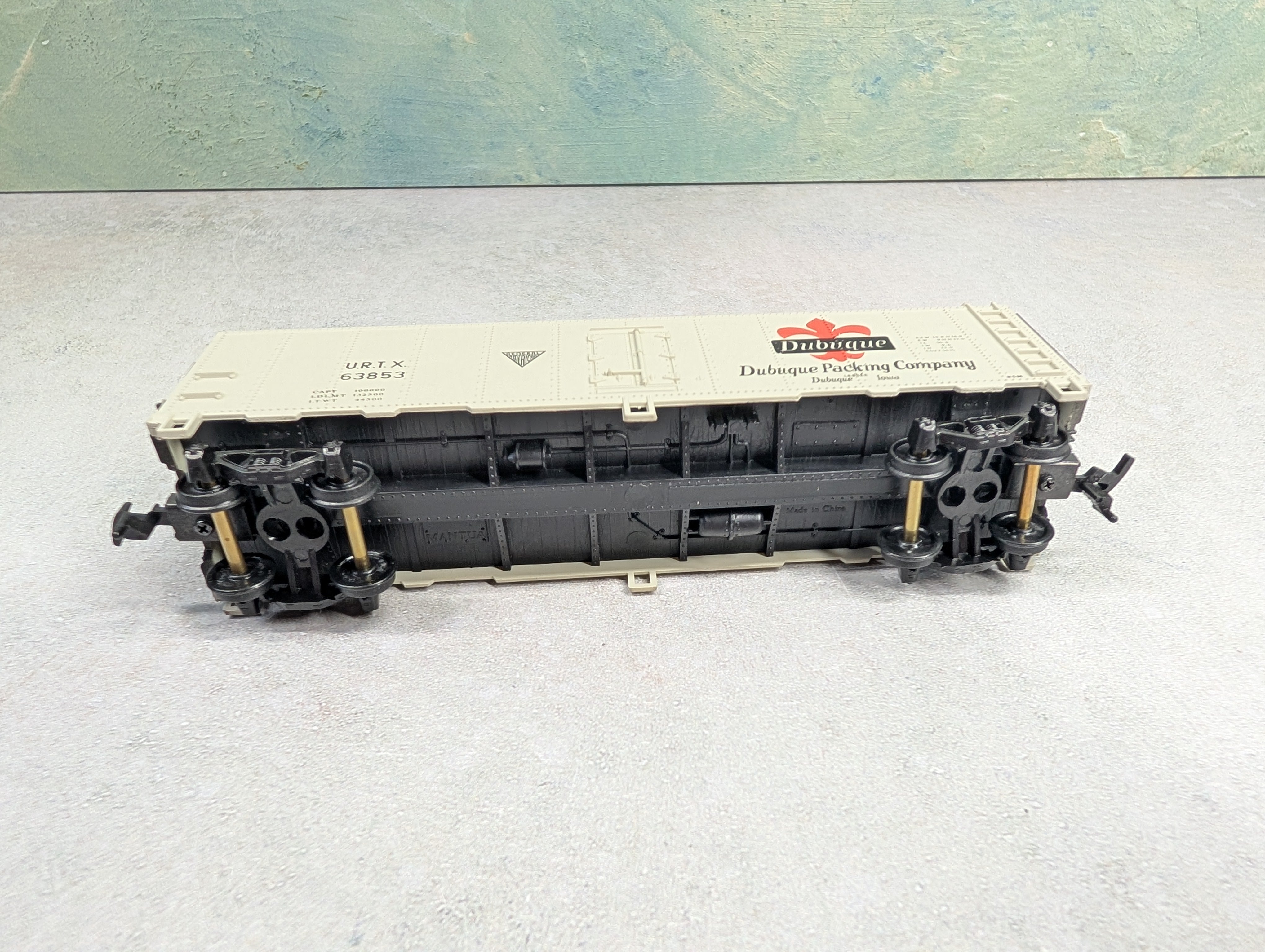 USED Mantua 733-590 HO Scale Heavy 40' Steel Reef Car Dubuque URTX #63853