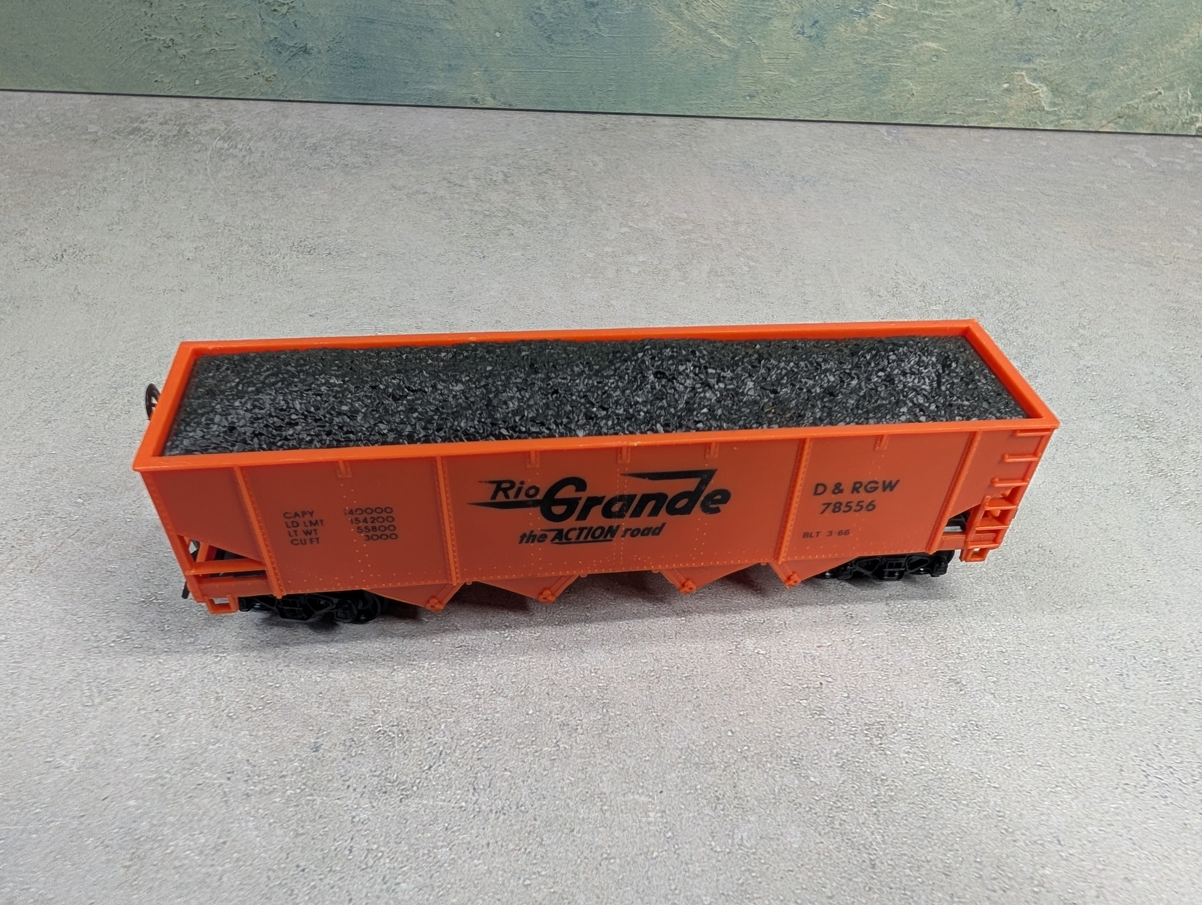 USED Lionel HO Scale Quad Hopper Rio Grande D&RGW #78556 w/ Load