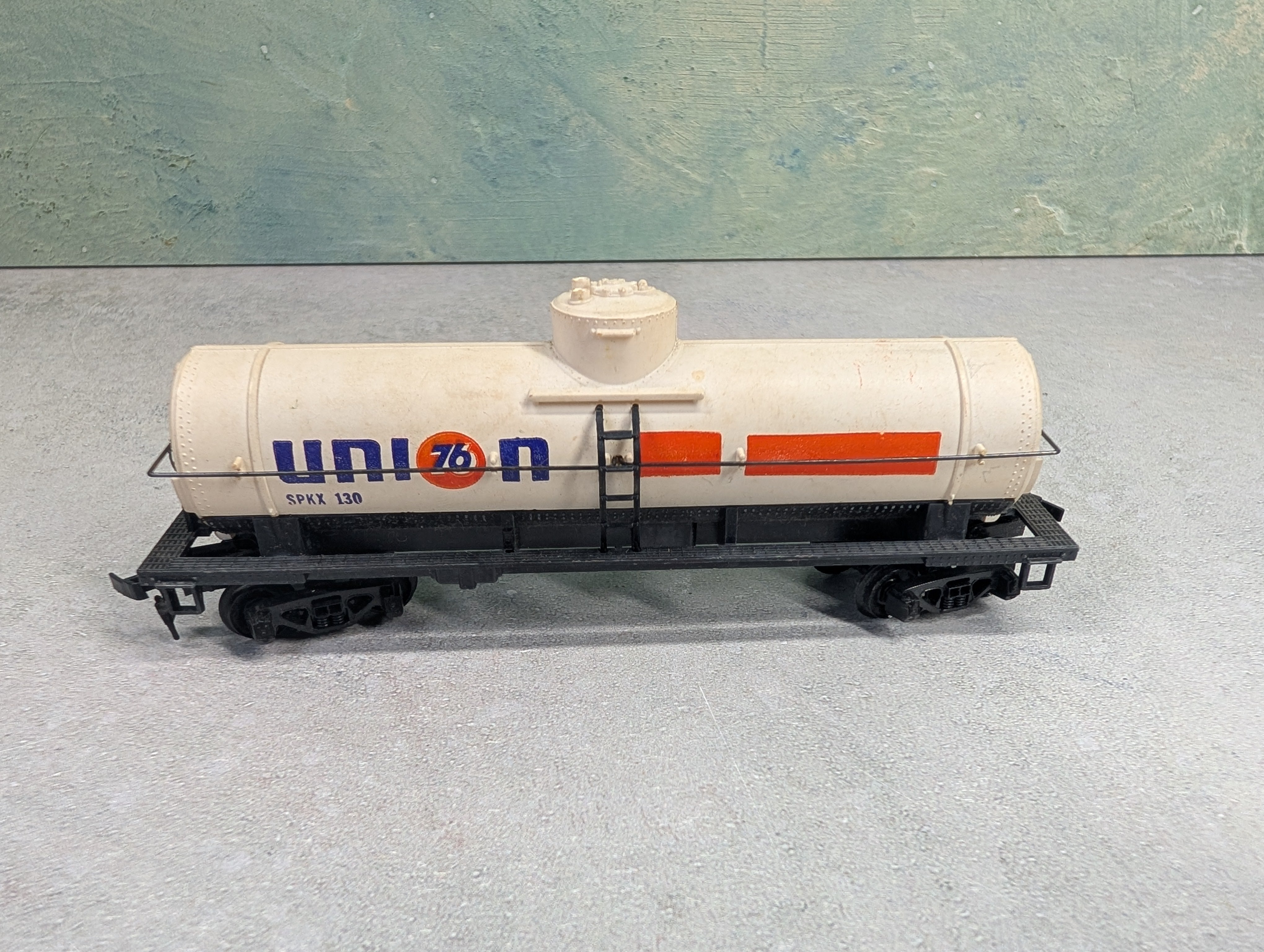 USED Tyco HO Scale Single Dome Tank Car Union 76 SPKX #130