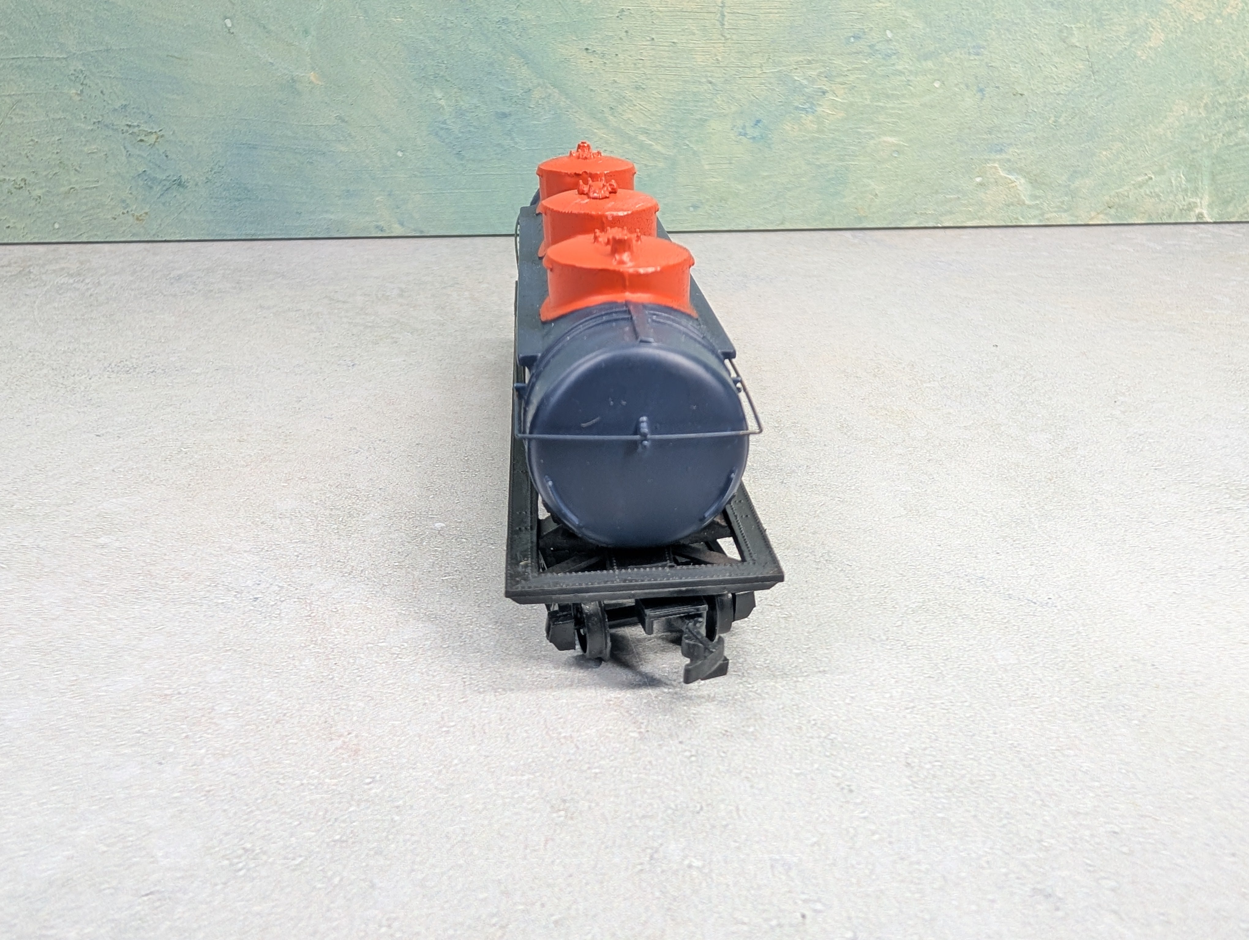 USED Bachmann HO Scale Triple Dome Tank Car Union 76 UCOX #10162