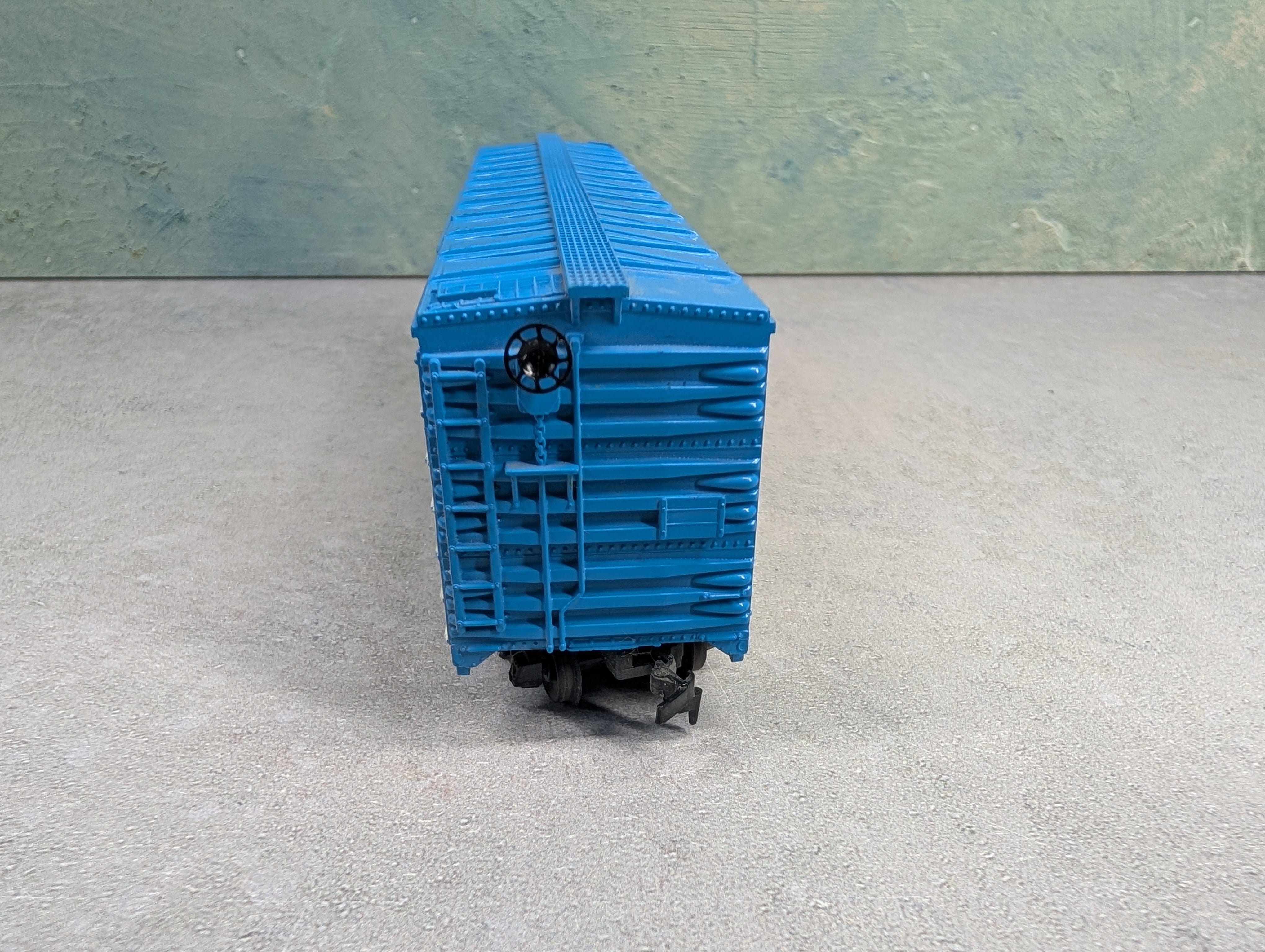 USED Tyco HO Scale 50' Box Car Jell-O GARX #50823