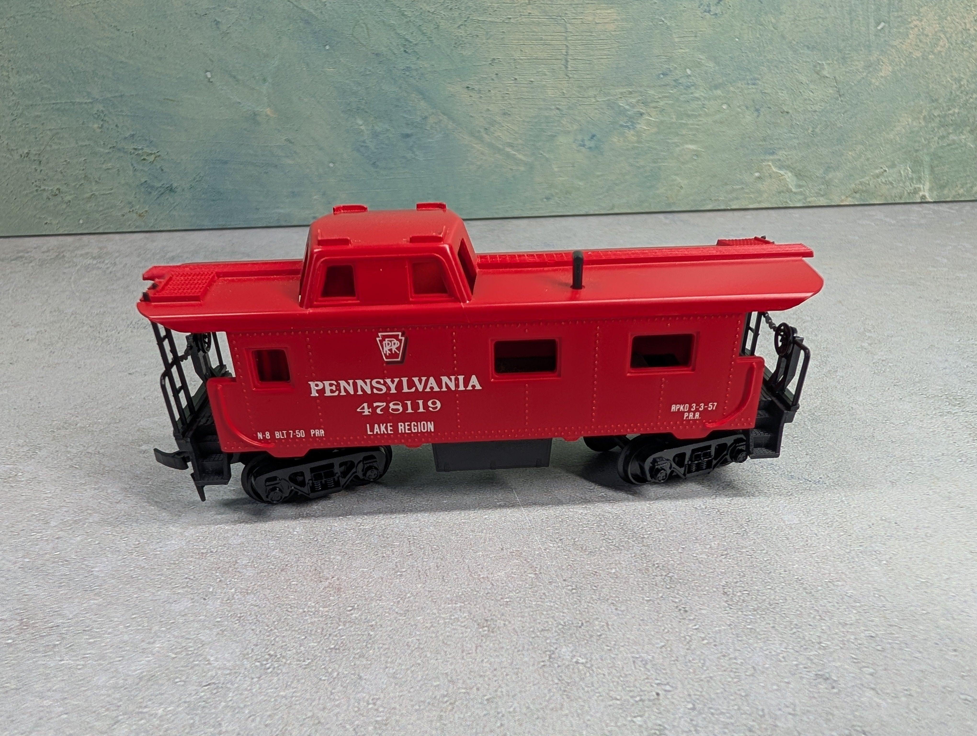 USED Mehano HO Scale Caboose Pennsylvania Lake Region #478119