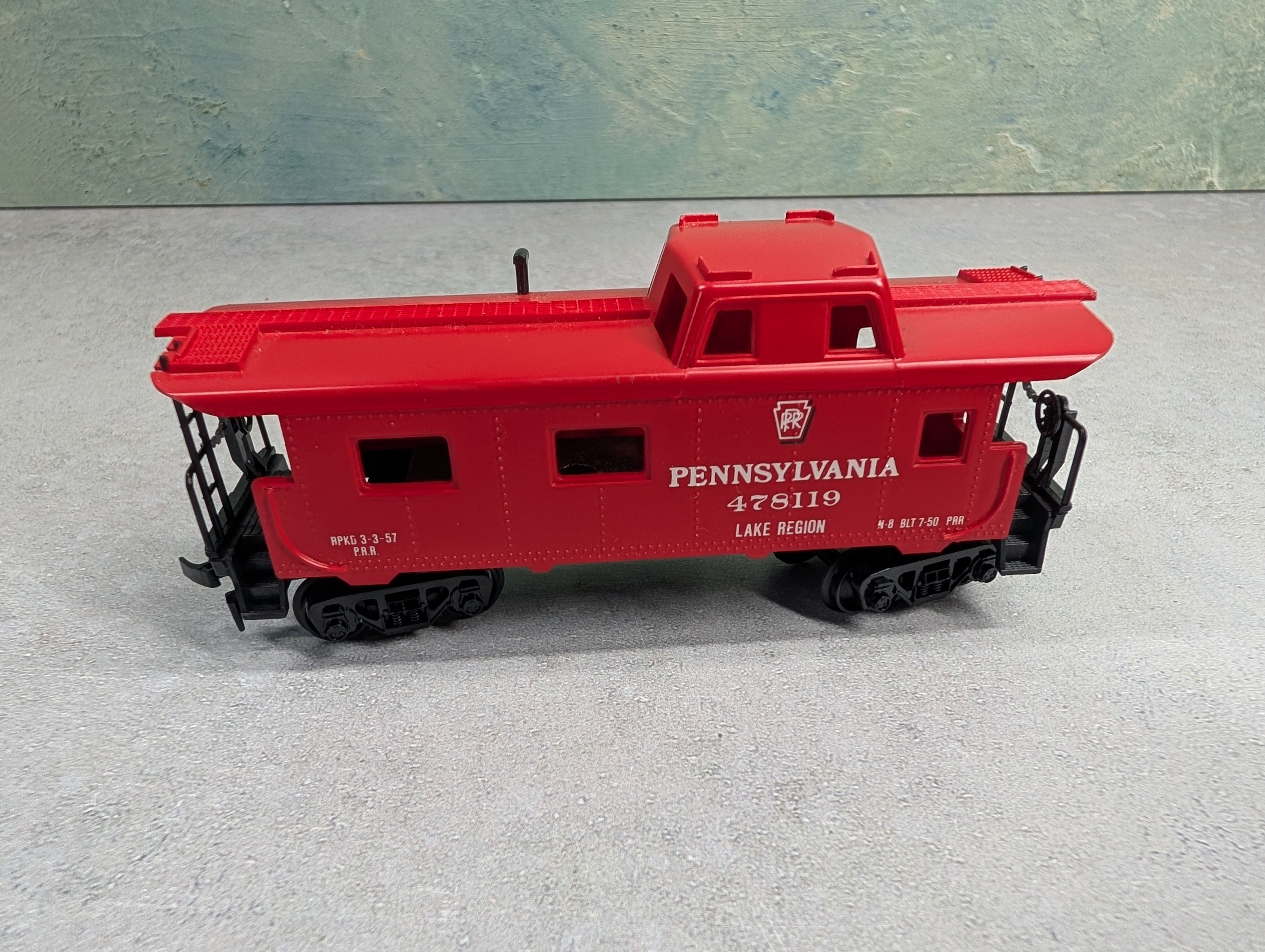 USED Mehano HO Scale Caboose Pennsylvania Lake Region #478119