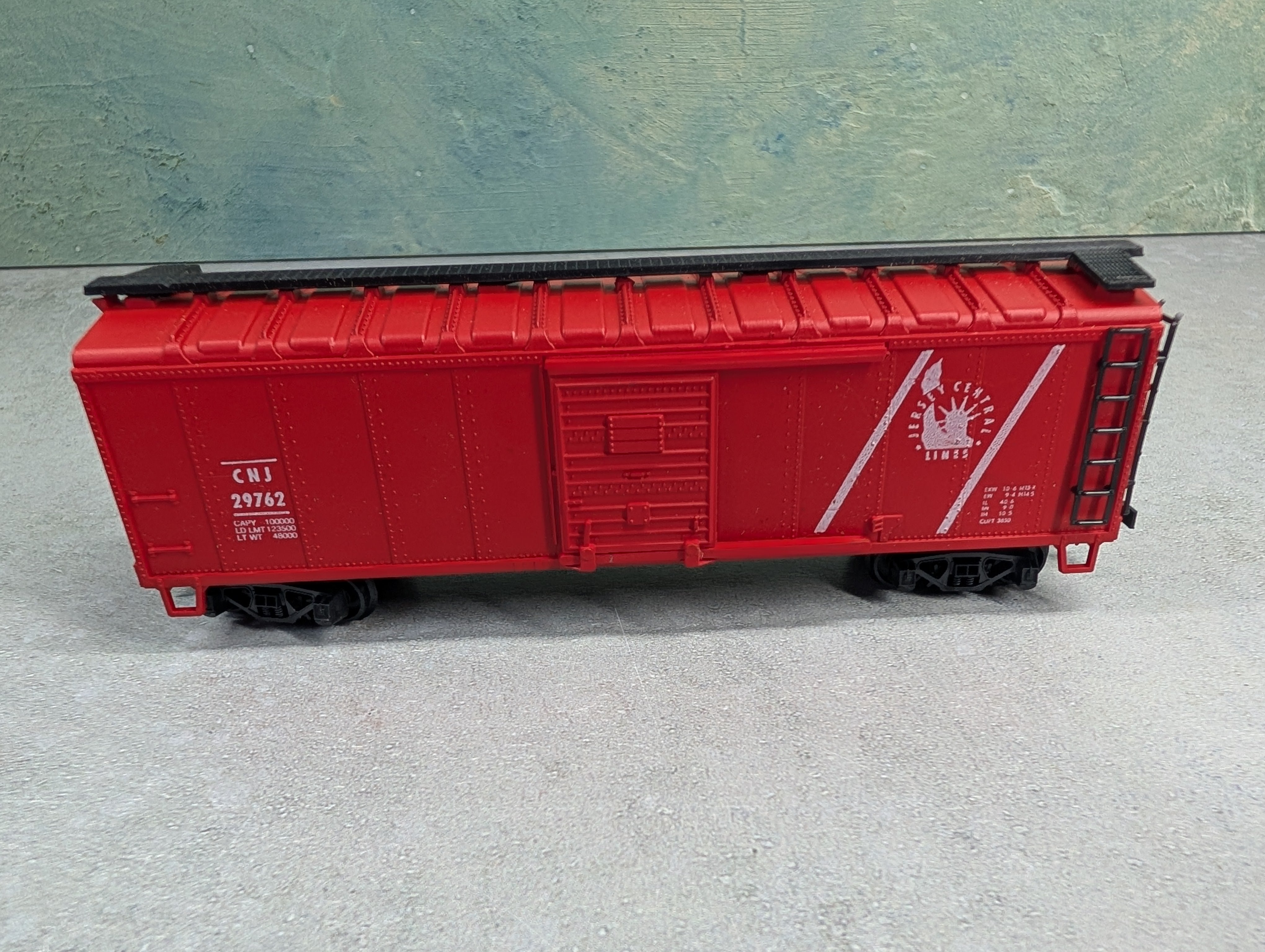 USED ROCO HO Scale 41' Box Car Jersey Central CNJ #29762