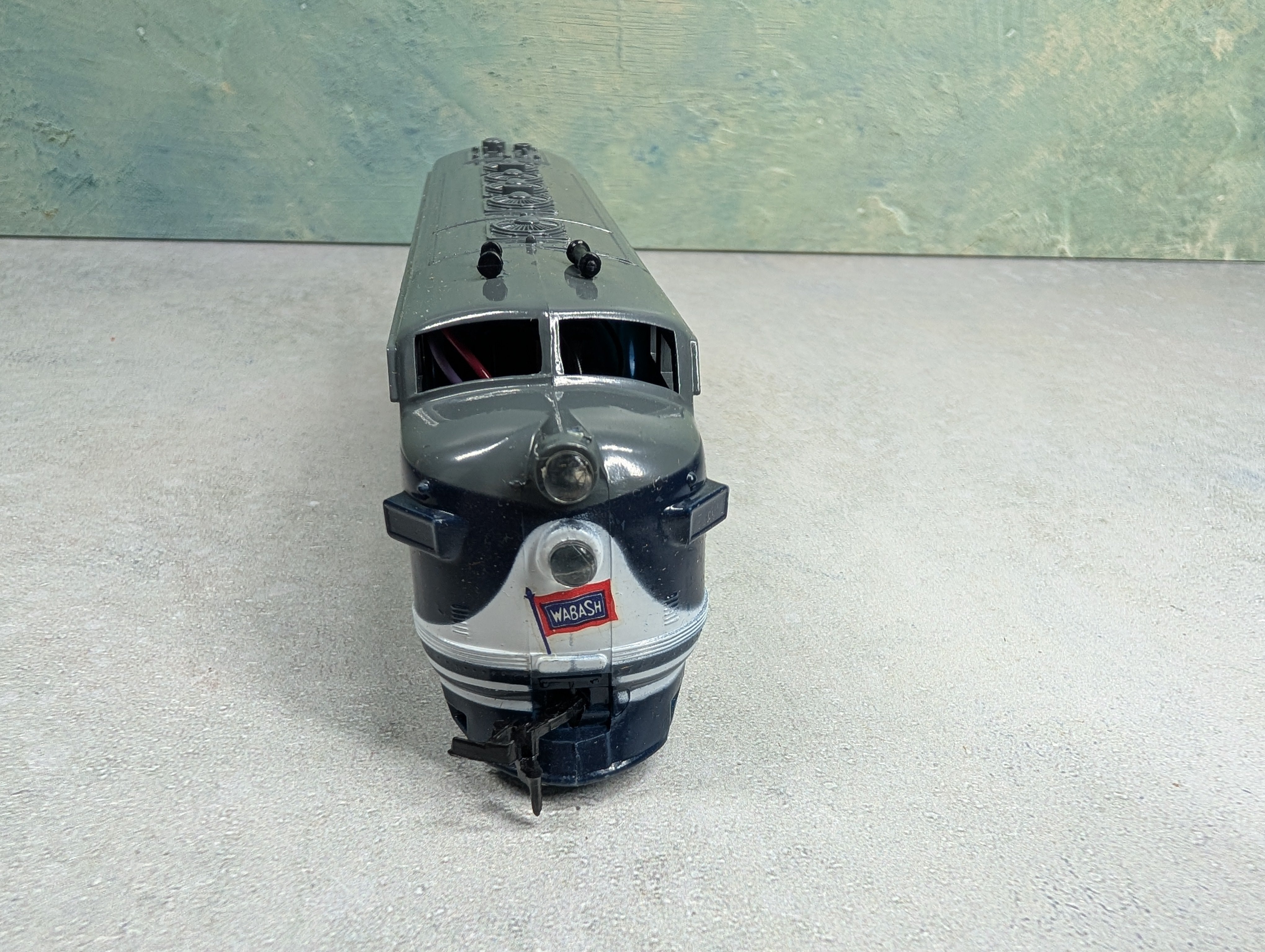 USED Life-Like HO Scale F-7A Diesel Locomotive Wabash #609 Parts/Repairs DC