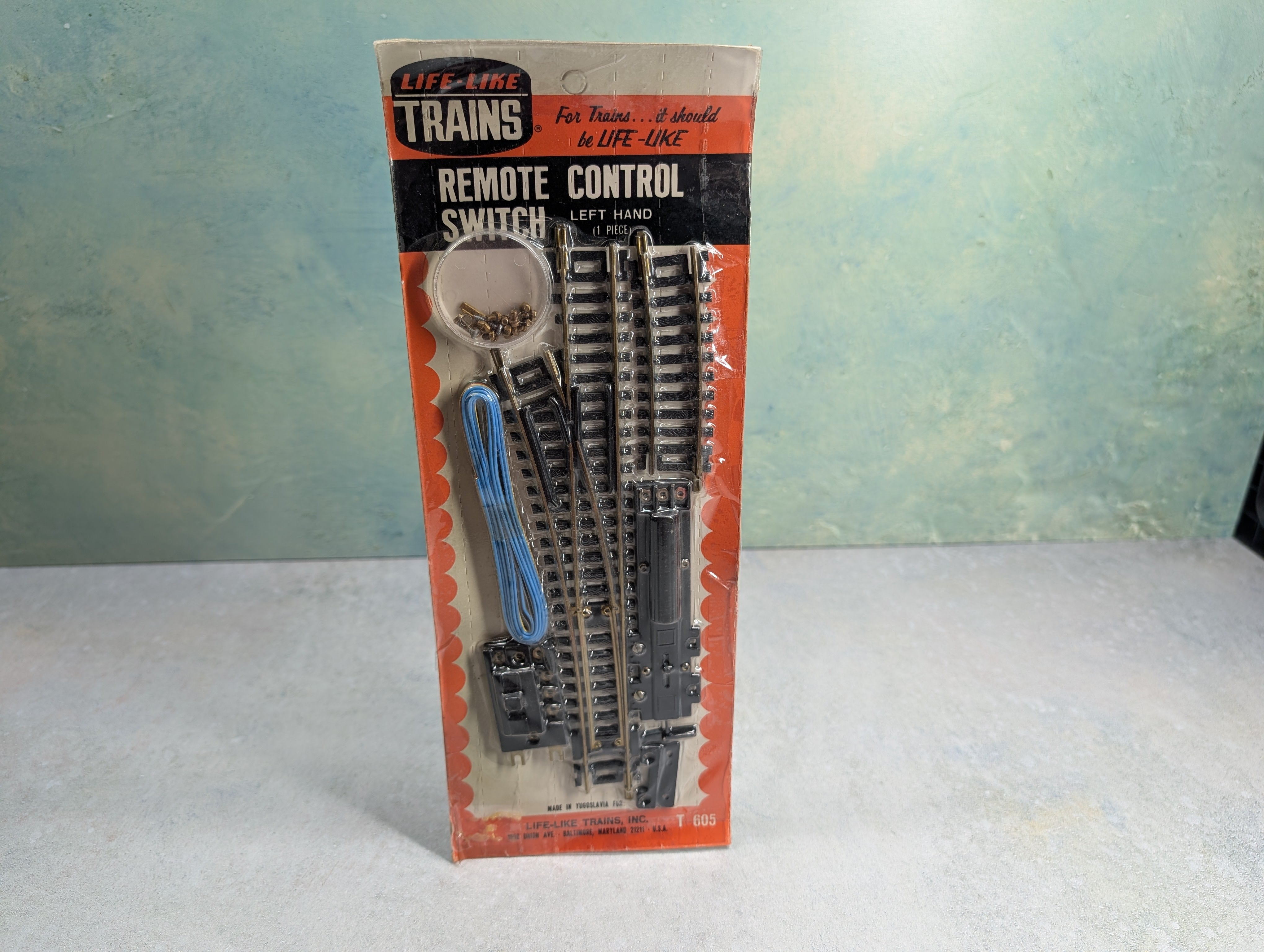 USED Life-Like T605 HO Scale Remote Switch Control Left Hand, Brass, Code 100