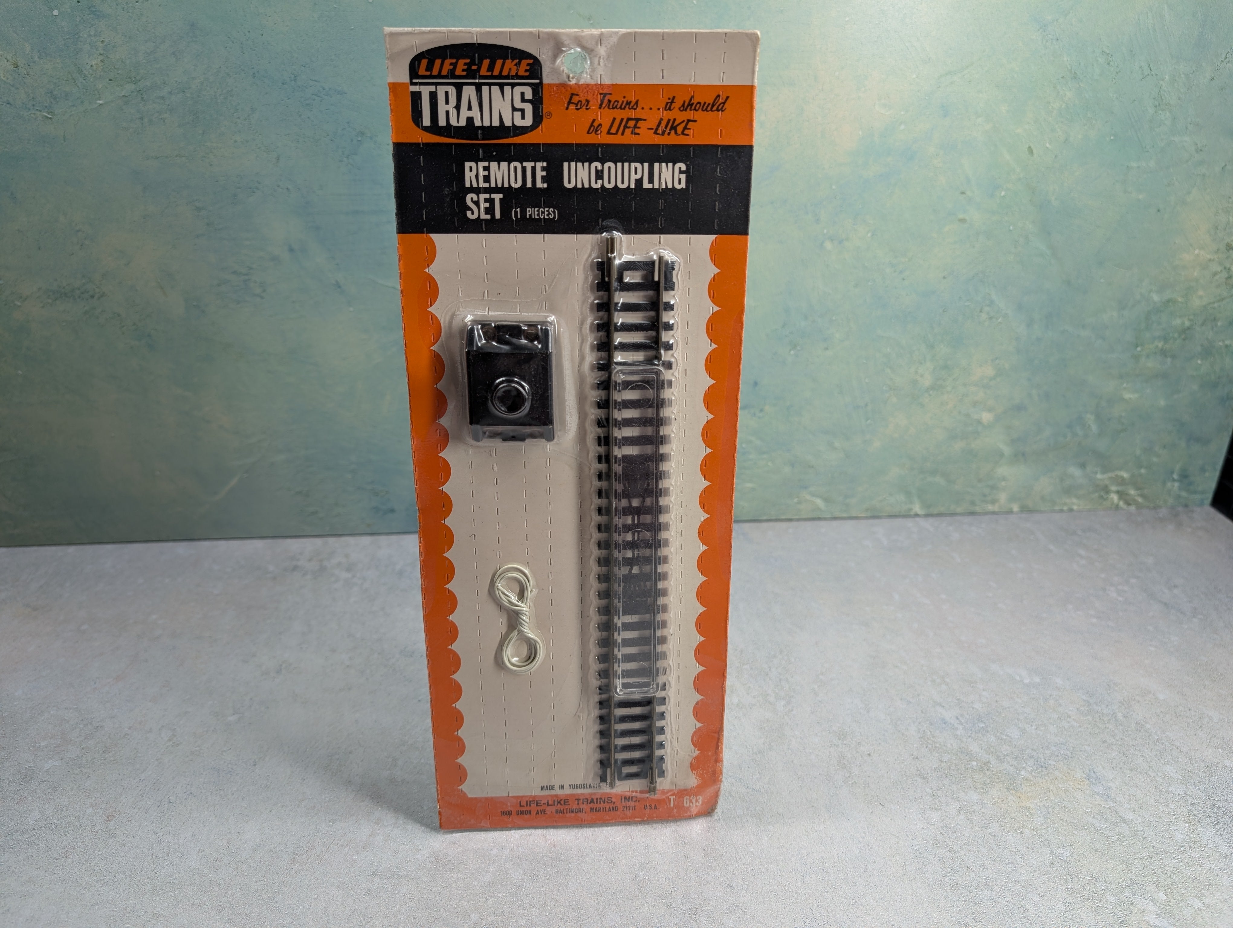 USED Life-Like T633 HO Scale Remote Uncoupling Set, Brass, Code 100