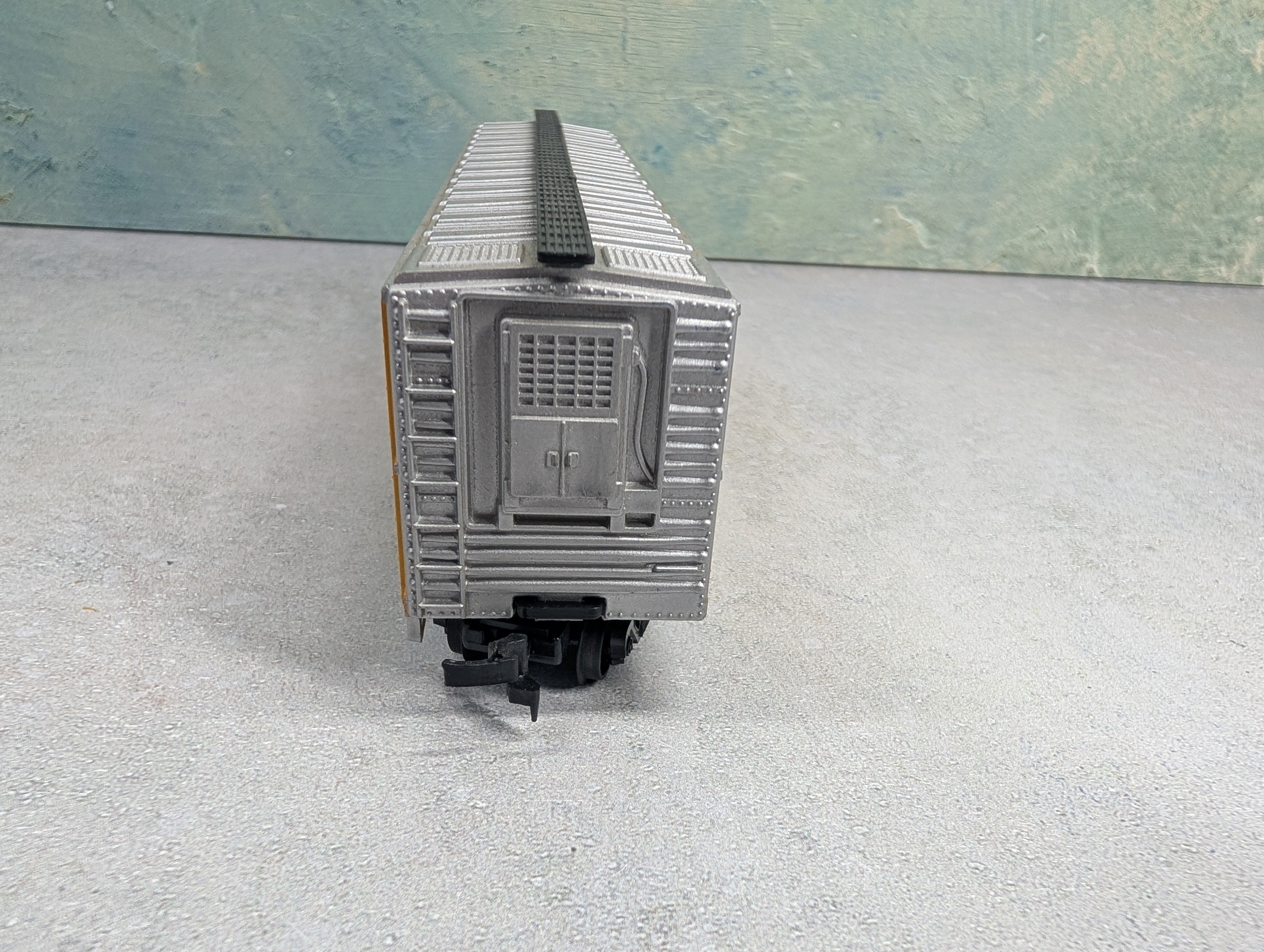 USED AHM HO Scale 50' Box Car Armour Refrigerator Line ARLX #754