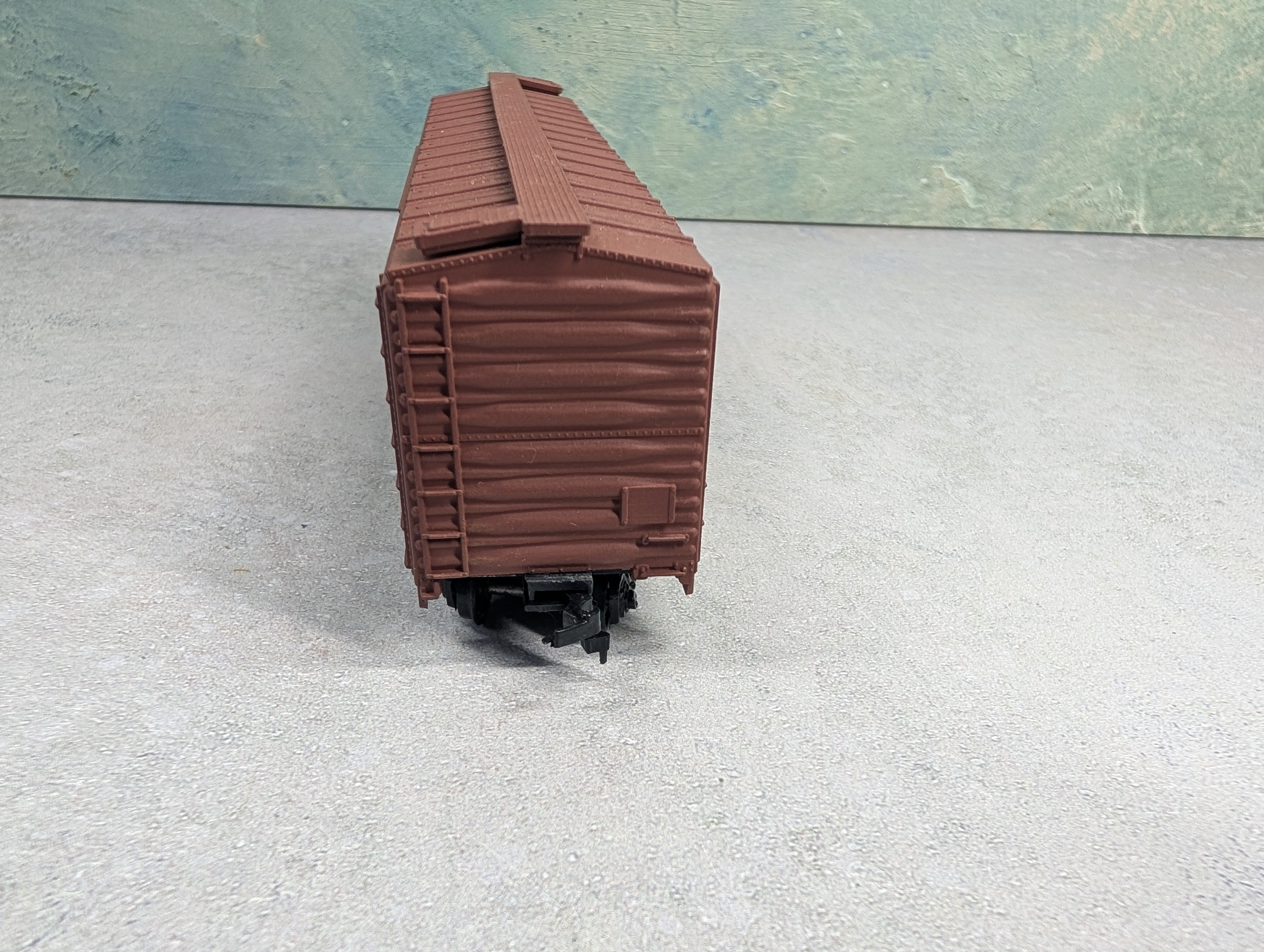 USED Roundhouse HO Scale 50' Box Car Pacific Great Eastern PGE #4505