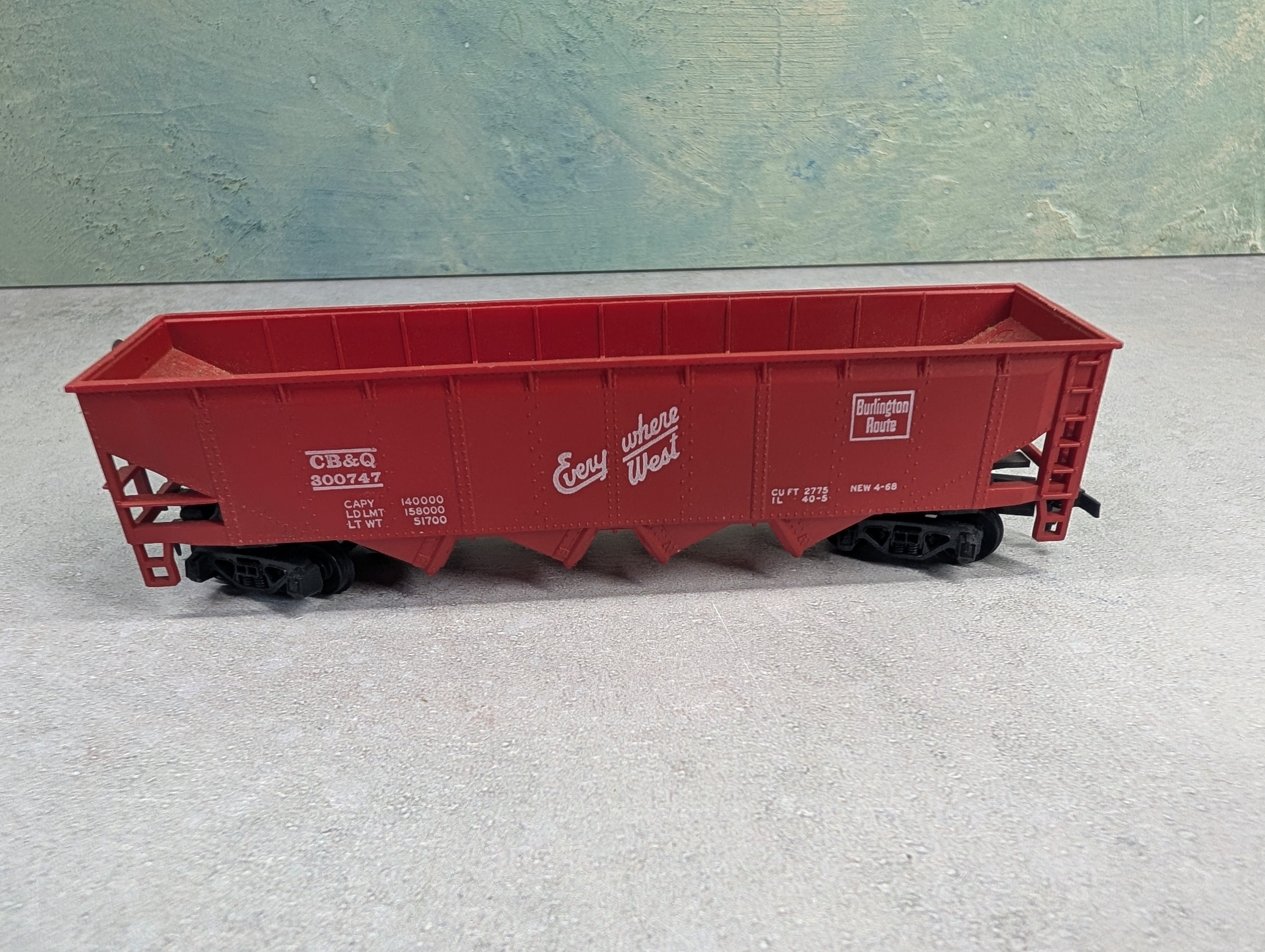 USED Tyco HO Scale Quad Hopper Burlington CB&Q #300747
