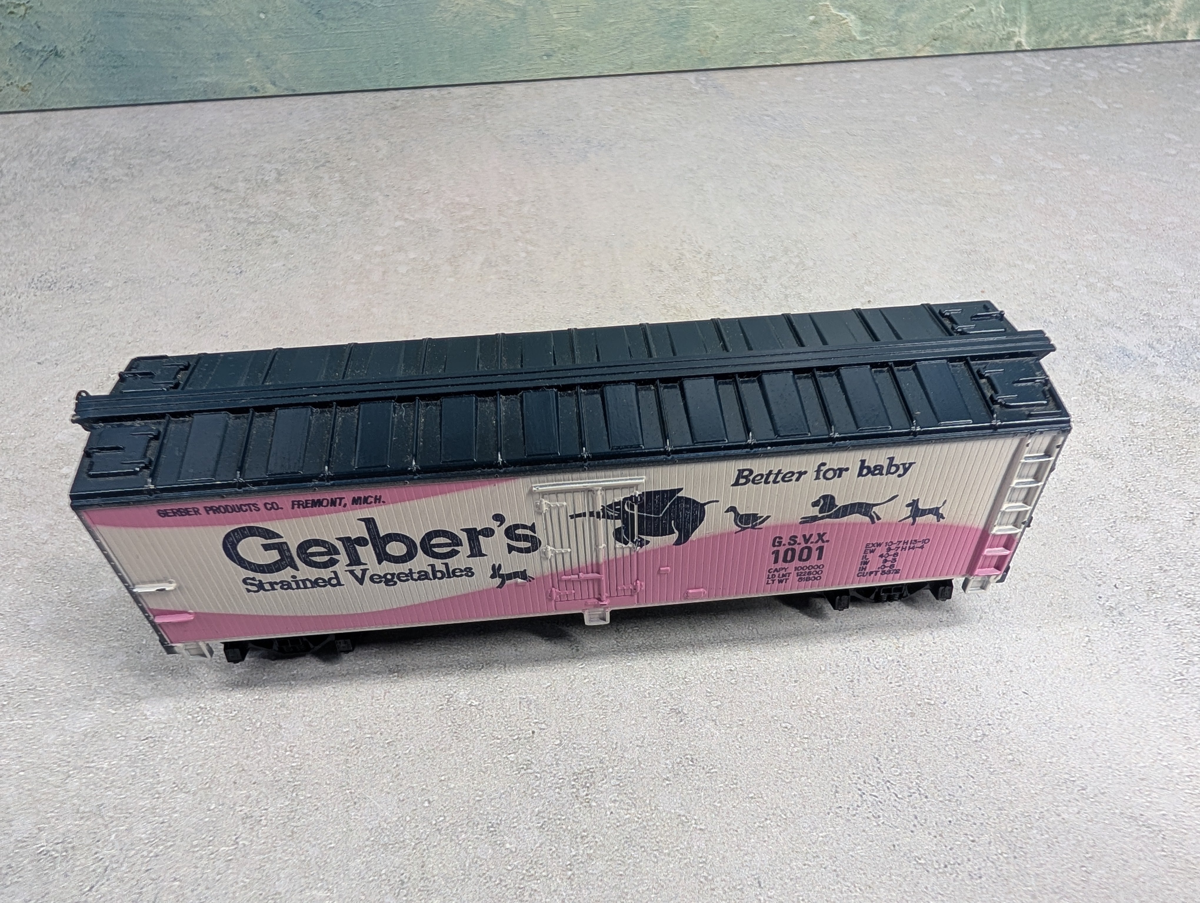 USED Tyco HO Scale 40' Wooden Reefer Box Car Gerber's GSVX #1001