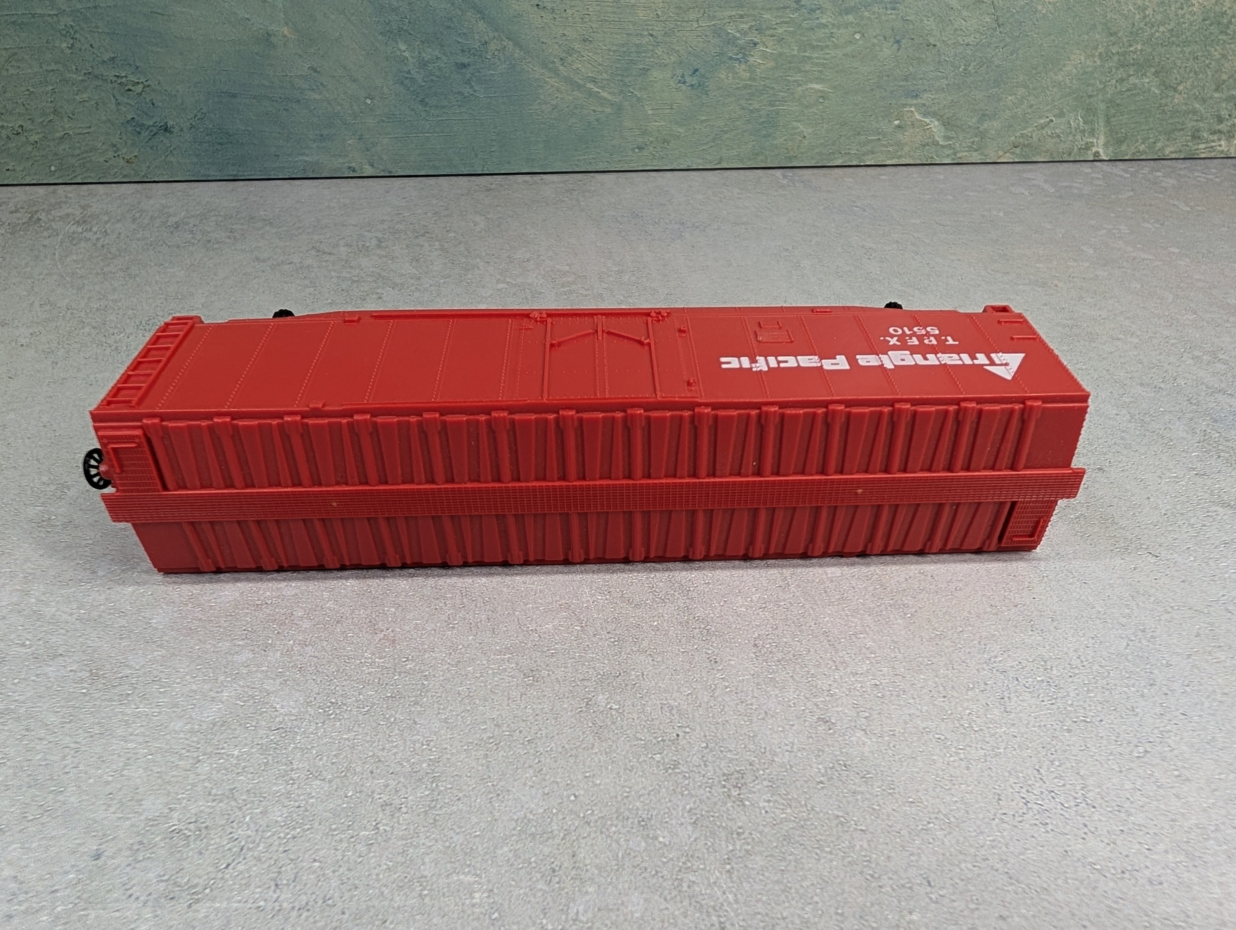 USED Bachmann HO Scale 50' Box Car Triangle Pacific TPFX #5510