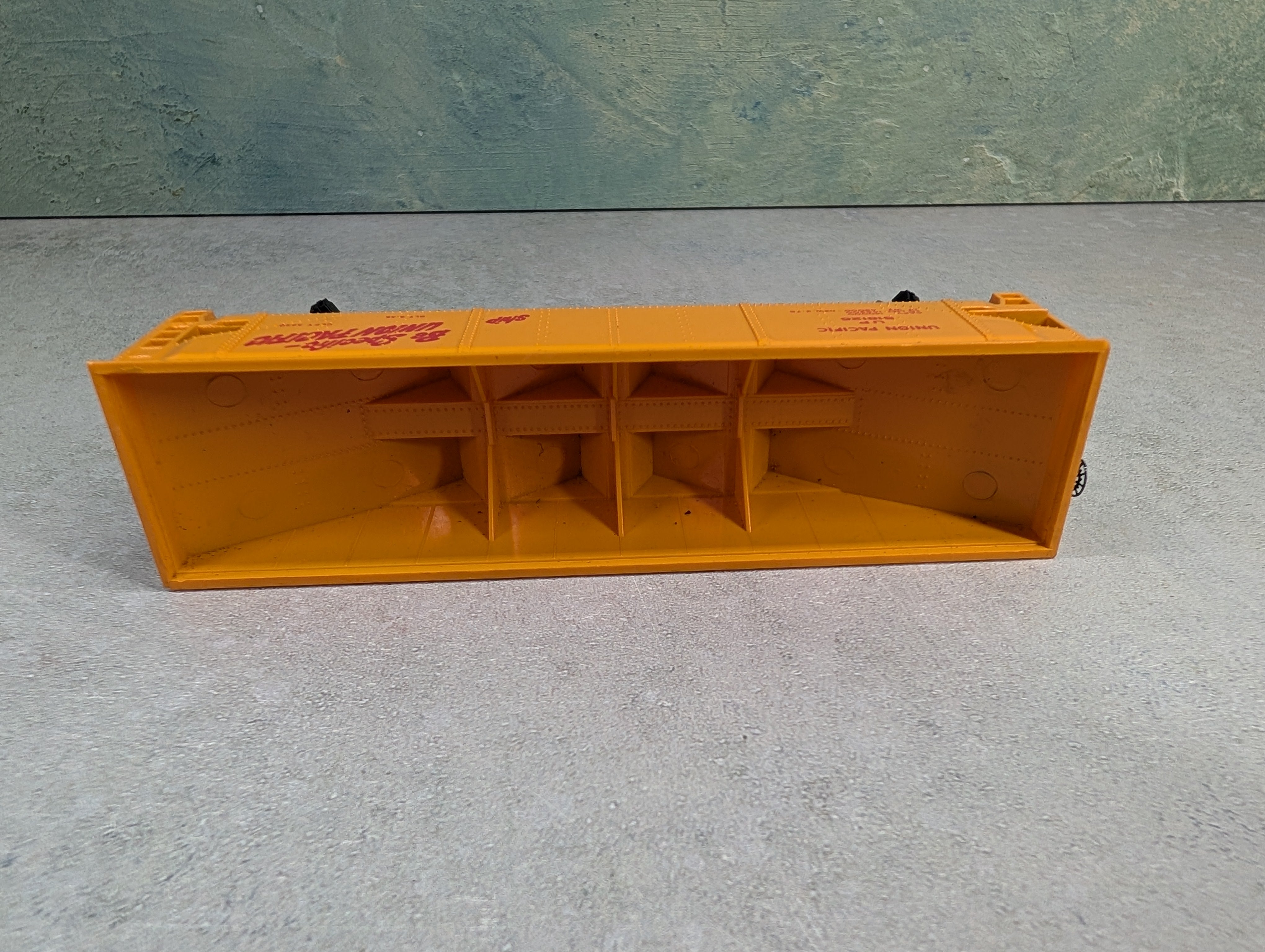 USED Bachmann HO Scale Quad Hopper Union Pacific UP #518125