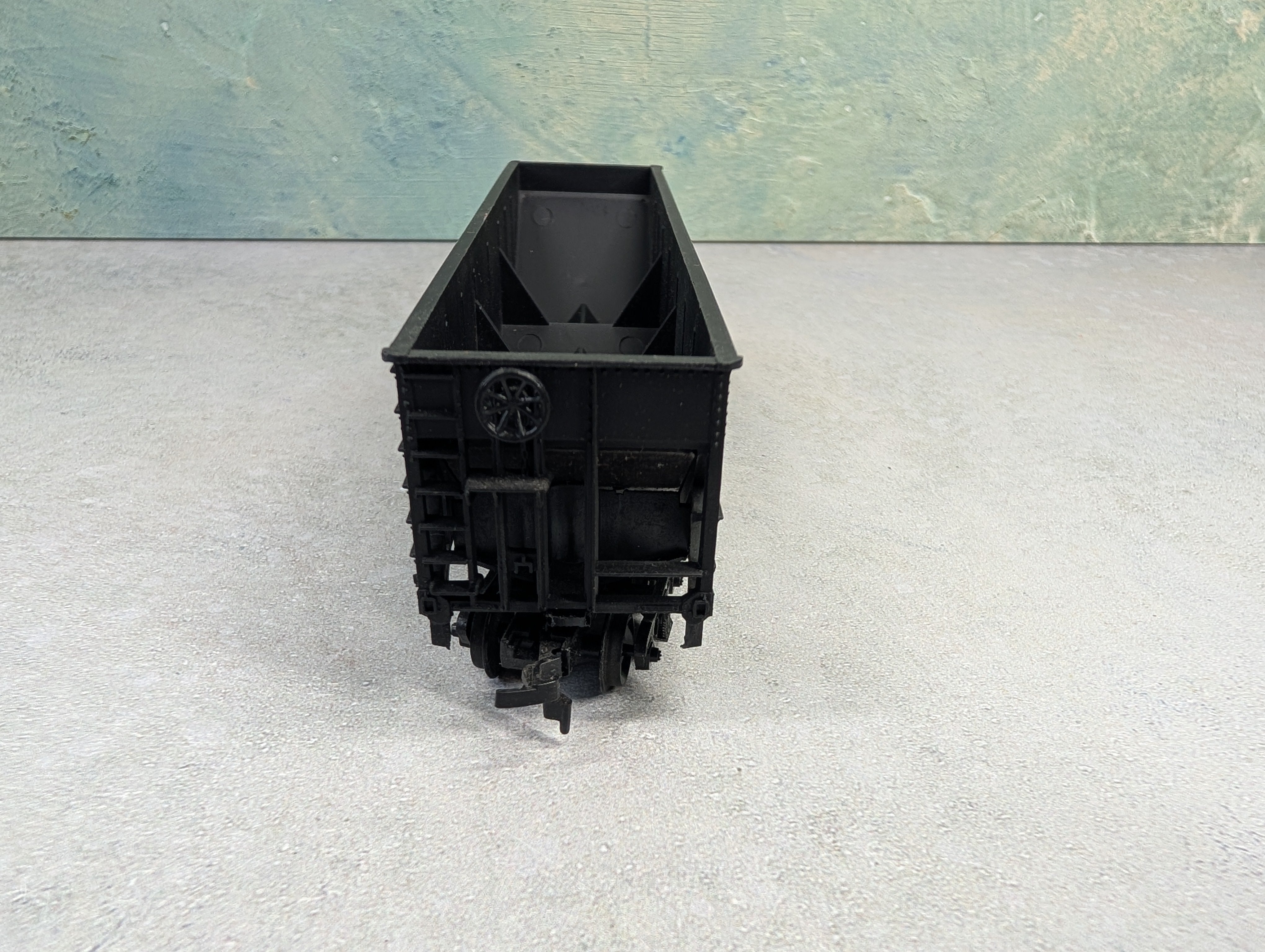 USED Life-Like HO Scale 100 Ton 3 Bay Hopper Reading RDG #484329