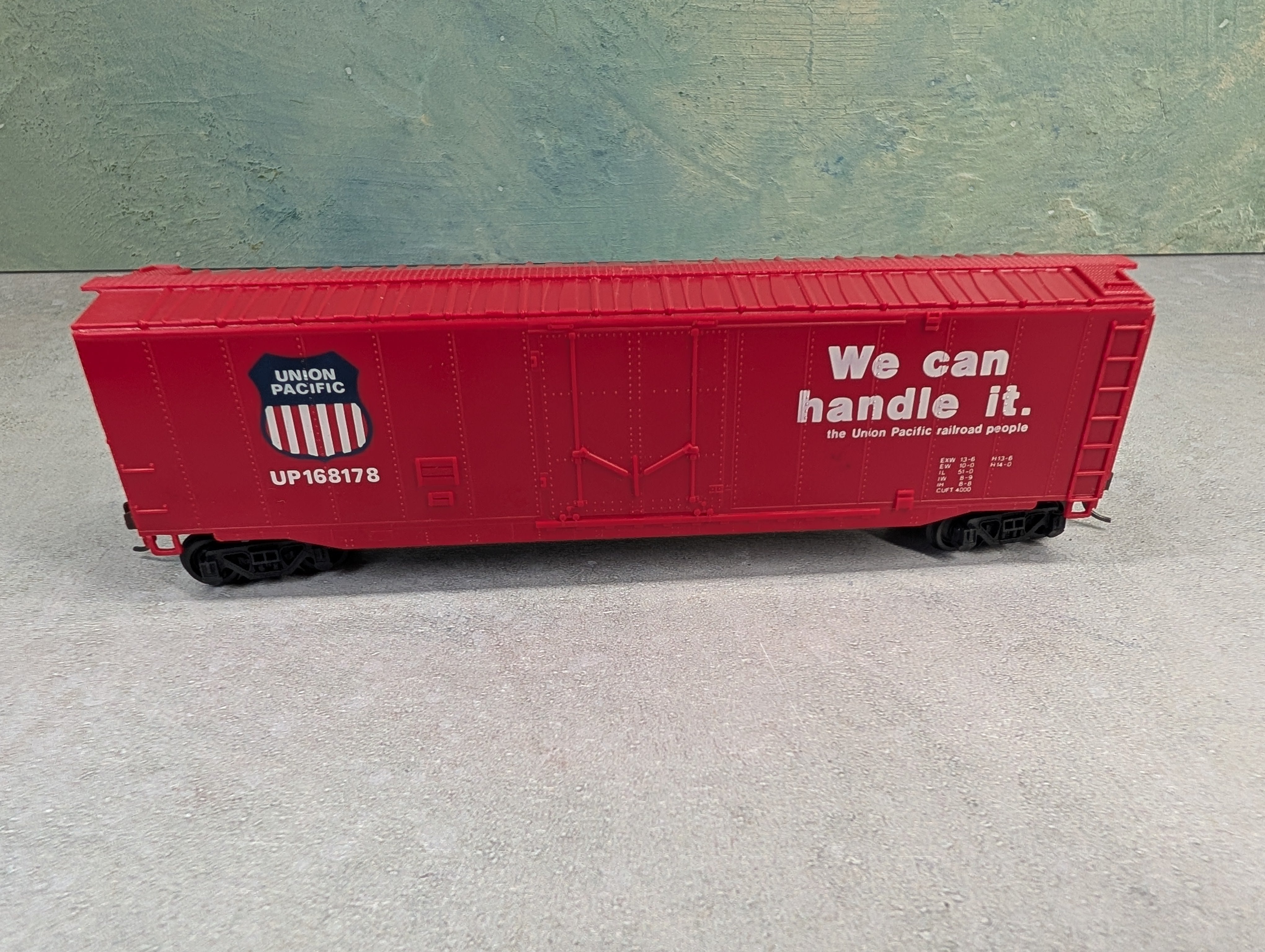 USED Bachmann HO Scale 50' Box Car Union Pacific UP #168178 Gearboxes