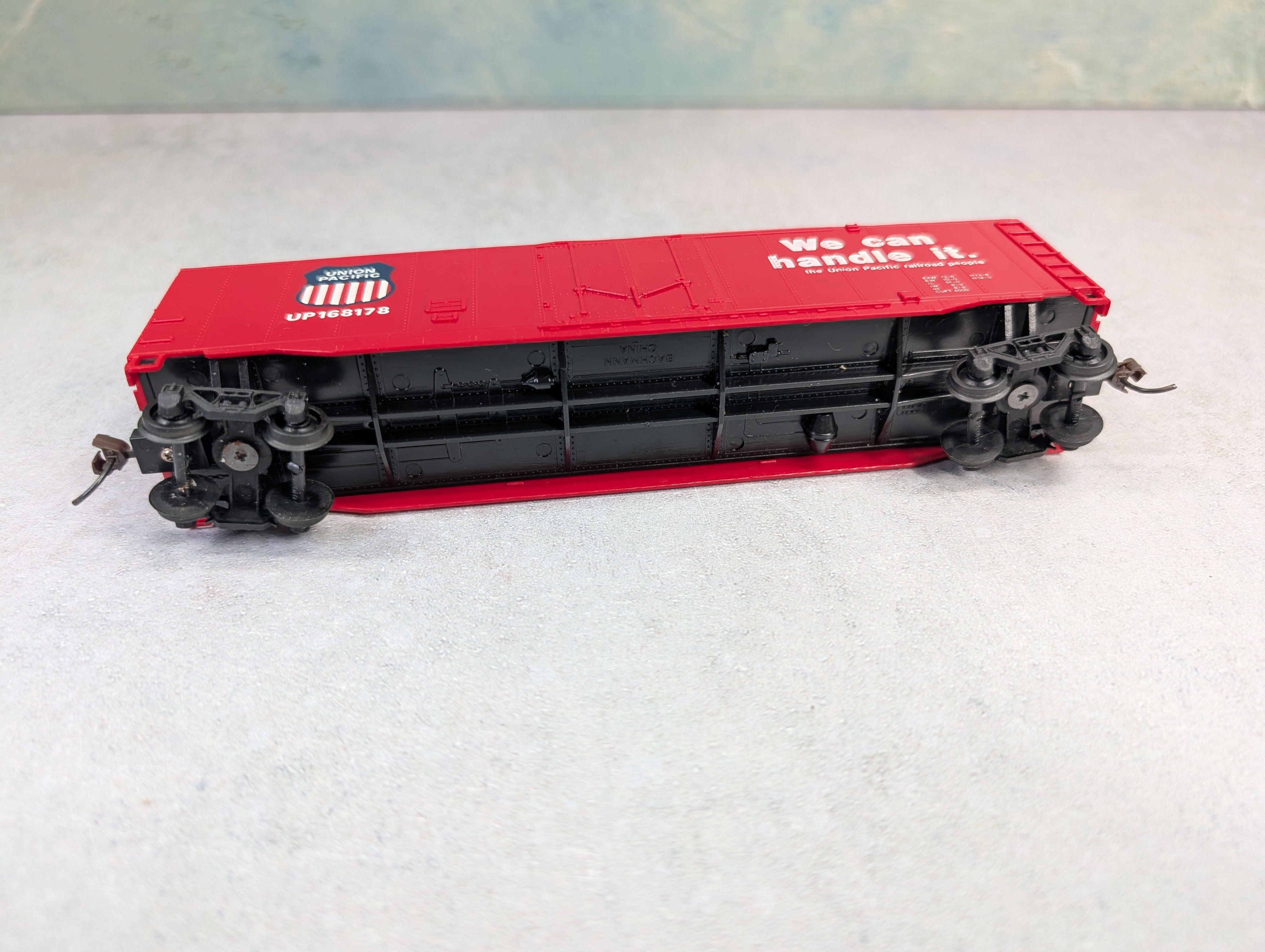 USED Bachmann HO Scale 50' Box Car Union Pacific UP #168178 Gearboxes