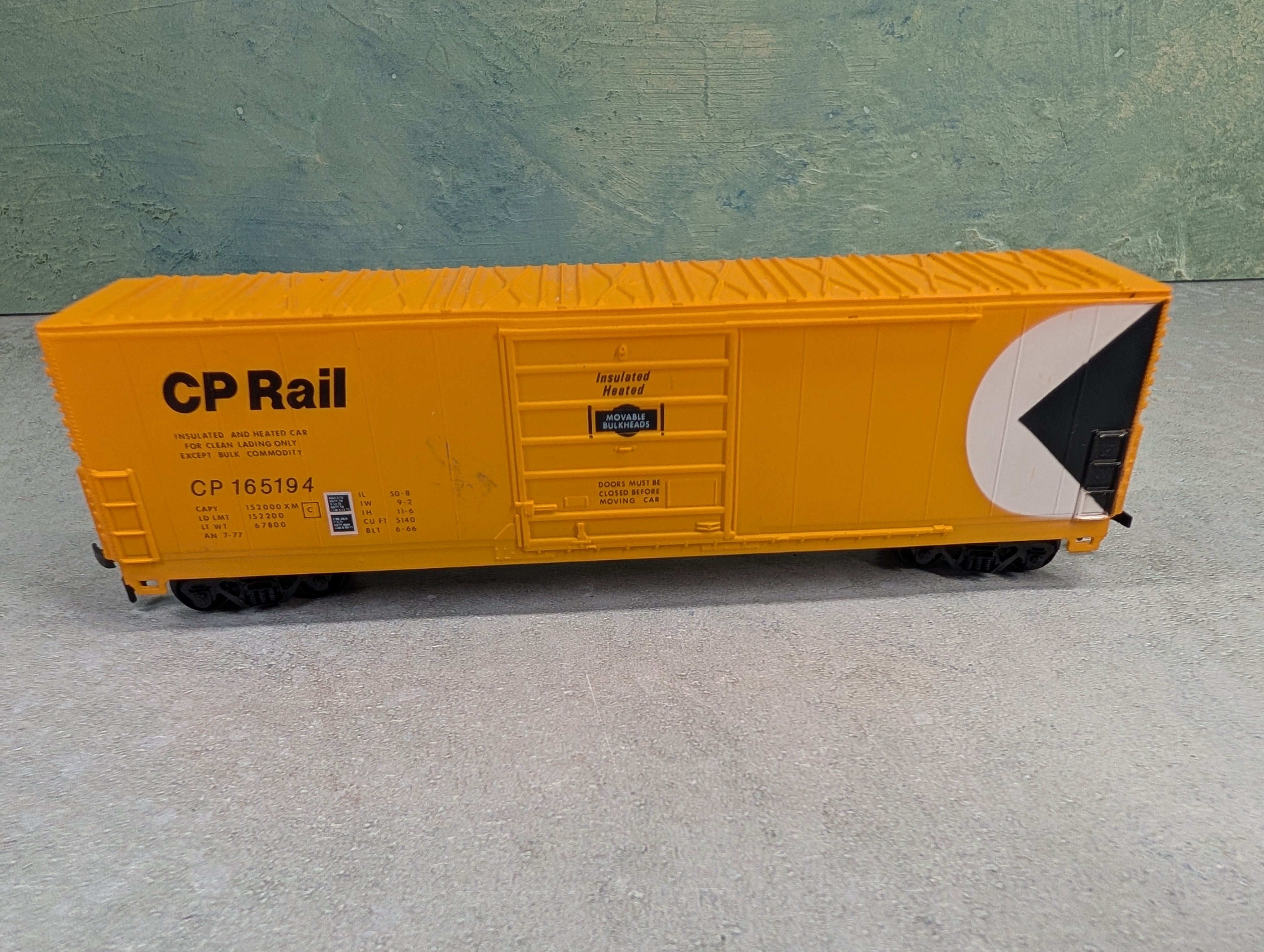 USED Life-Like HO Scale 50' Box Car Canadian Pacific CP #165194