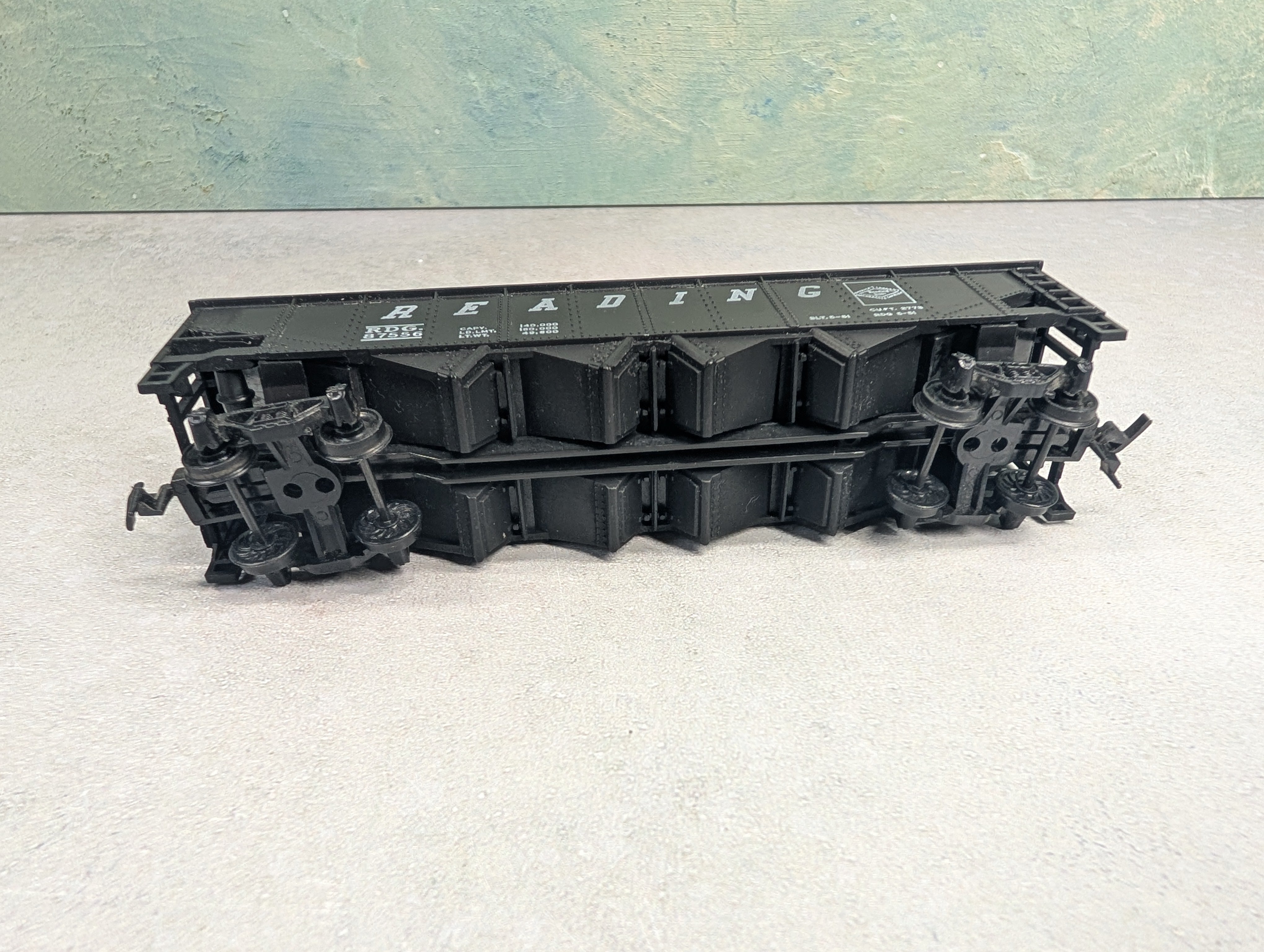 USED Tyco HO Scale 4 Bay Hopper Reading RDG #87556