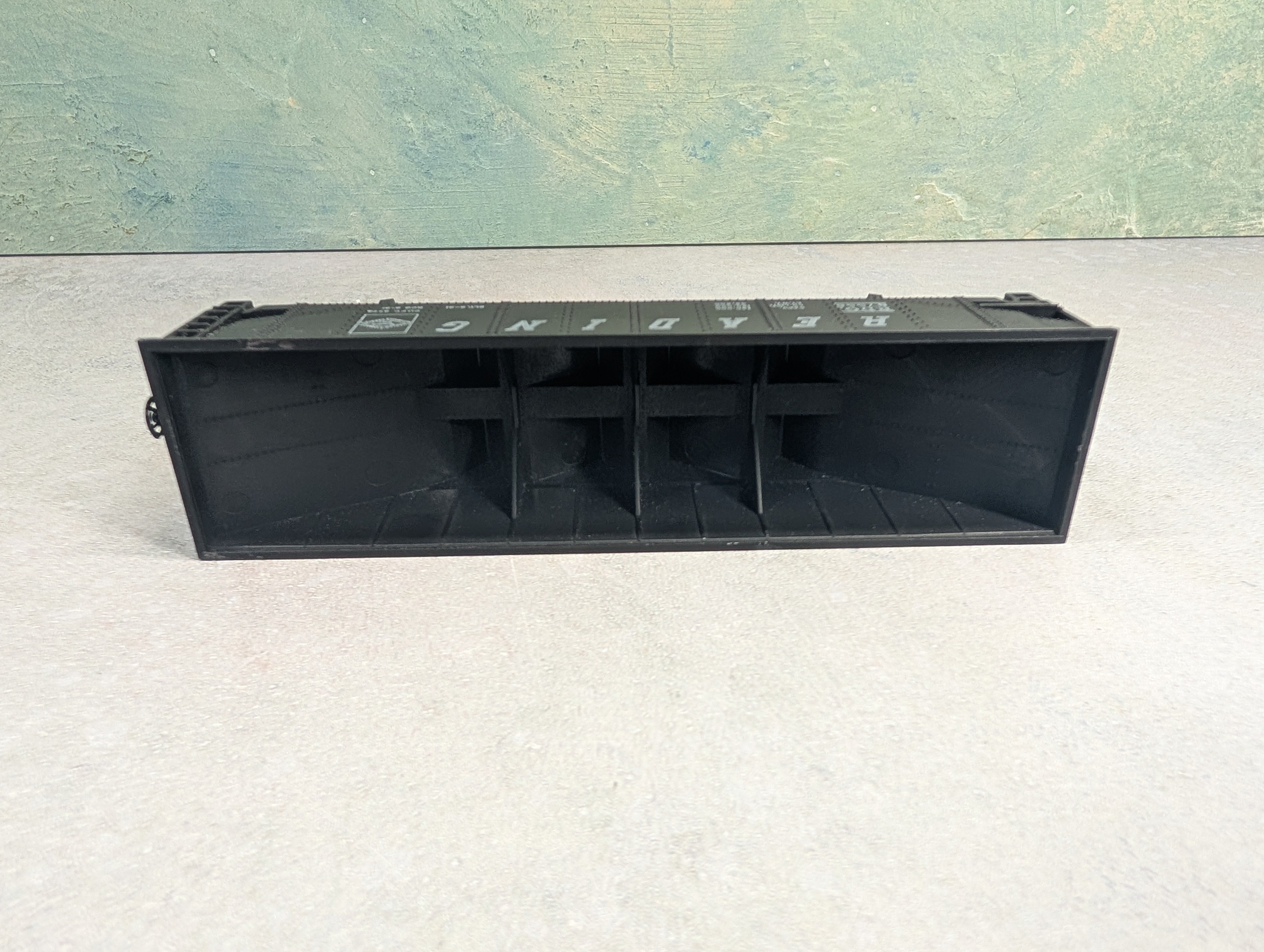 USED Tyco HO Scale 4 Bay Hopper Reading RDG #87556