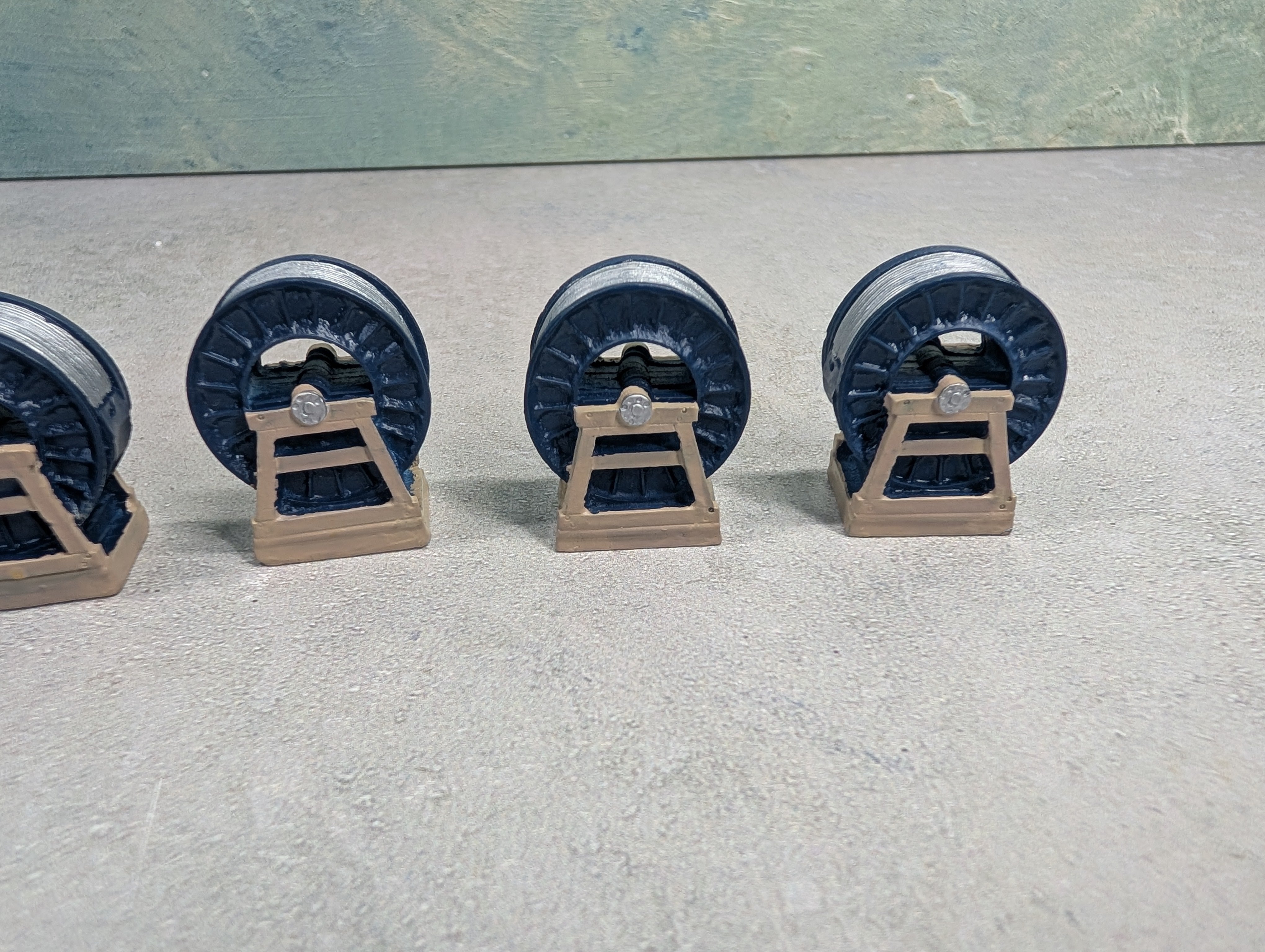 USED Chooch Enterprises Inc HO Scale Small Steel Ribbed Cable Loads Blue (6 pcs)