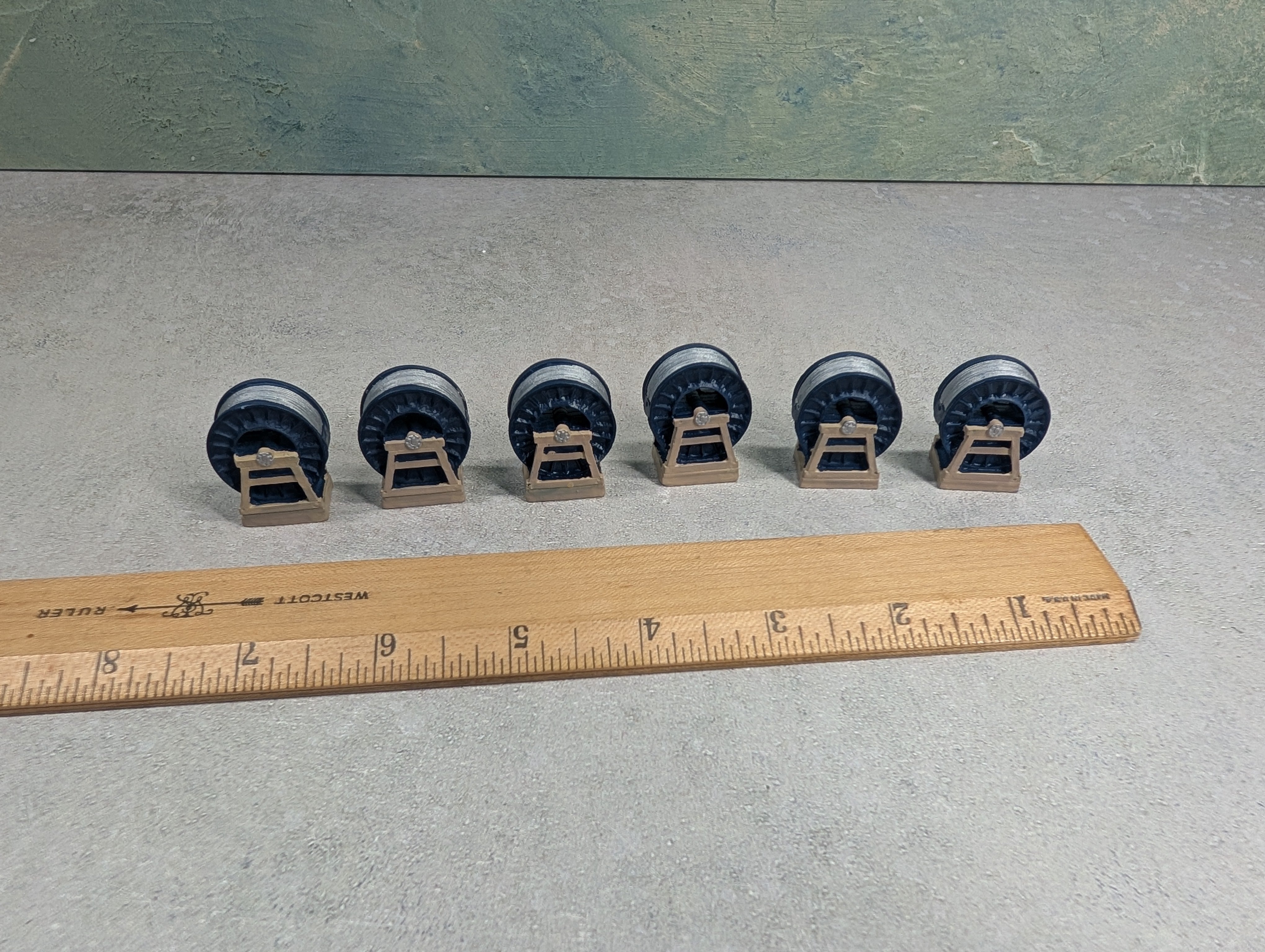 USED Chooch Enterprises Inc HO Scale Small Steel Ribbed Cable Loads Blue (6 pcs)