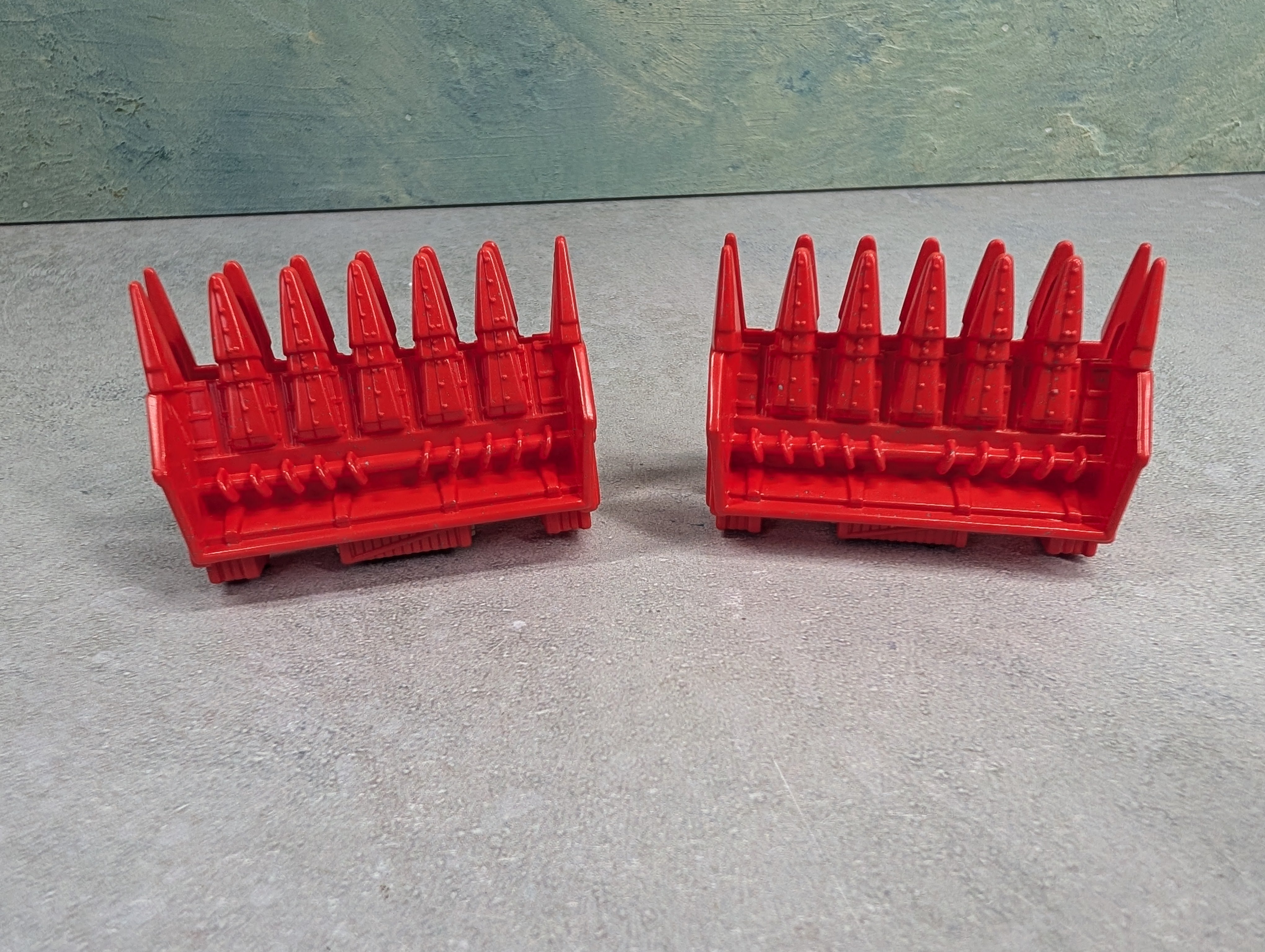 USED ERTL HO Scale 6 Row Cornheads Flat Car Load (2 pcs)