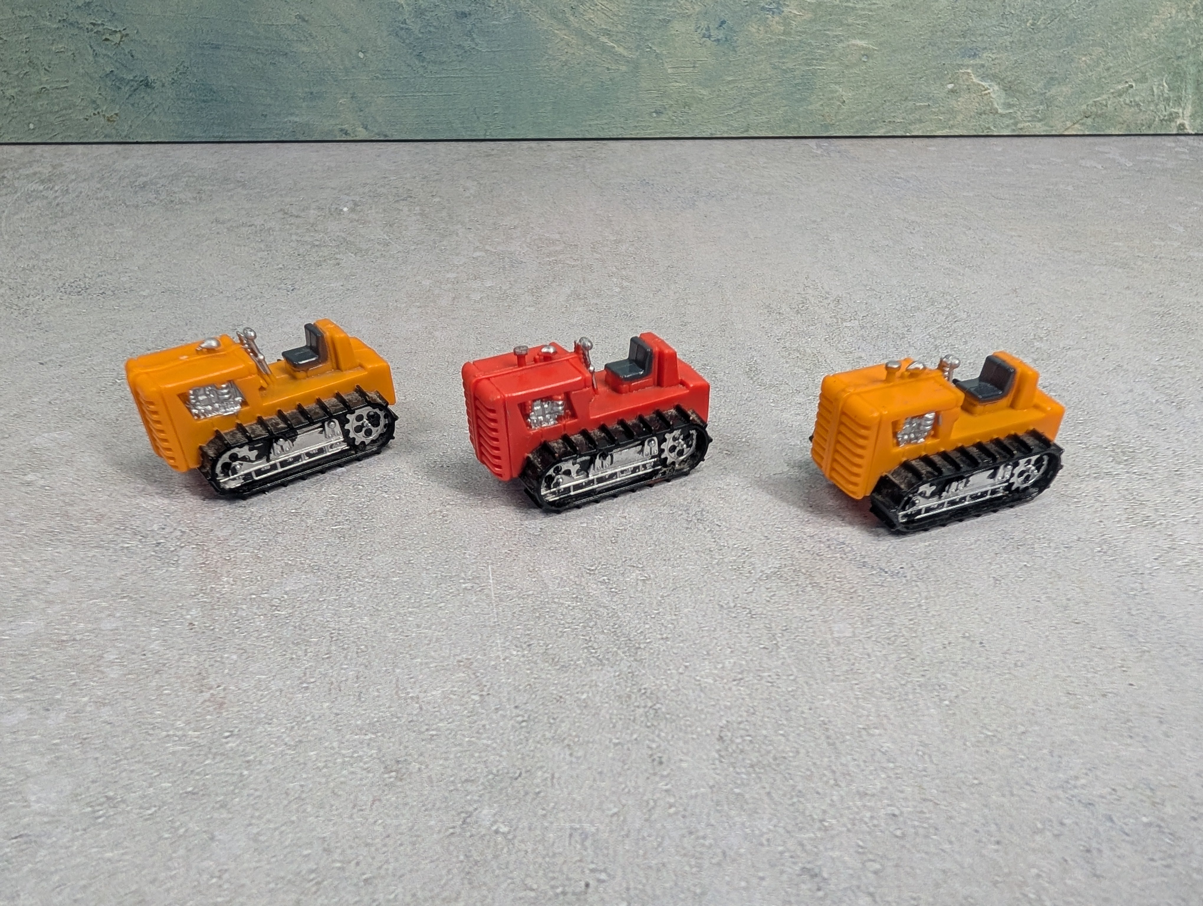 USED Tyco HO Scale Tractor Load (3 pcs)