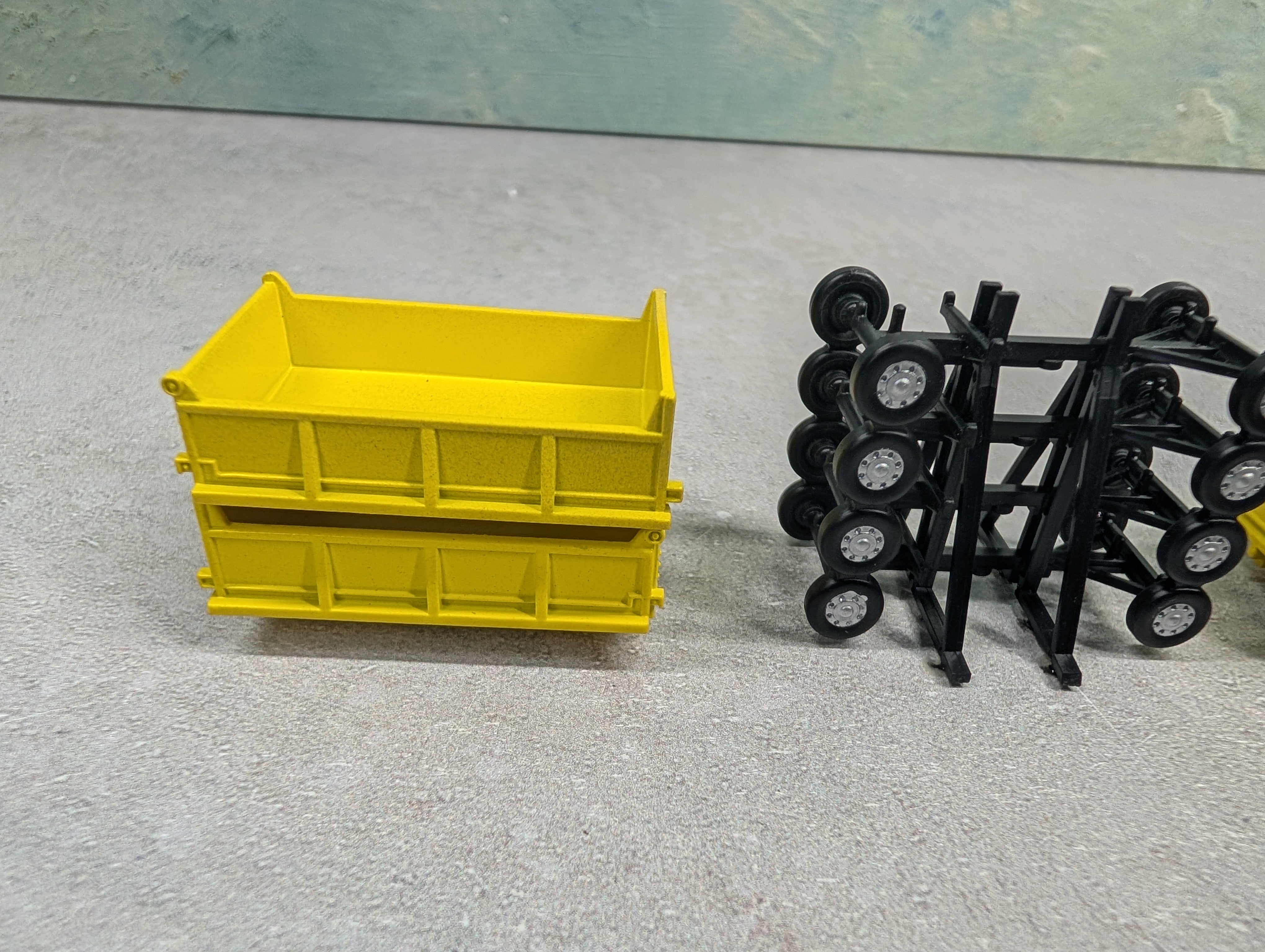 USED HO Scale Grain Box Load