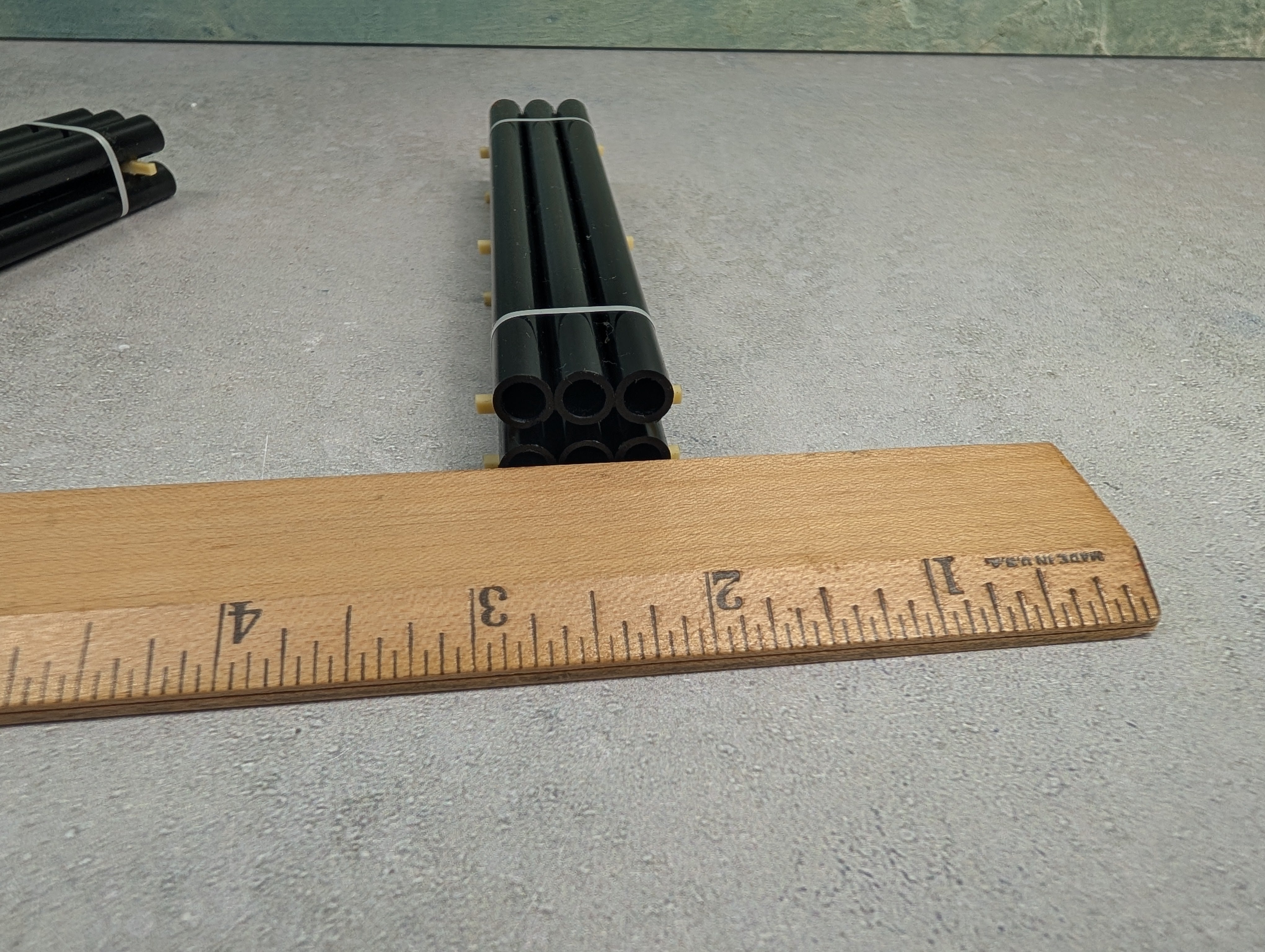 USED HO Scale Pipe Loads for Gondola (2 pcs)