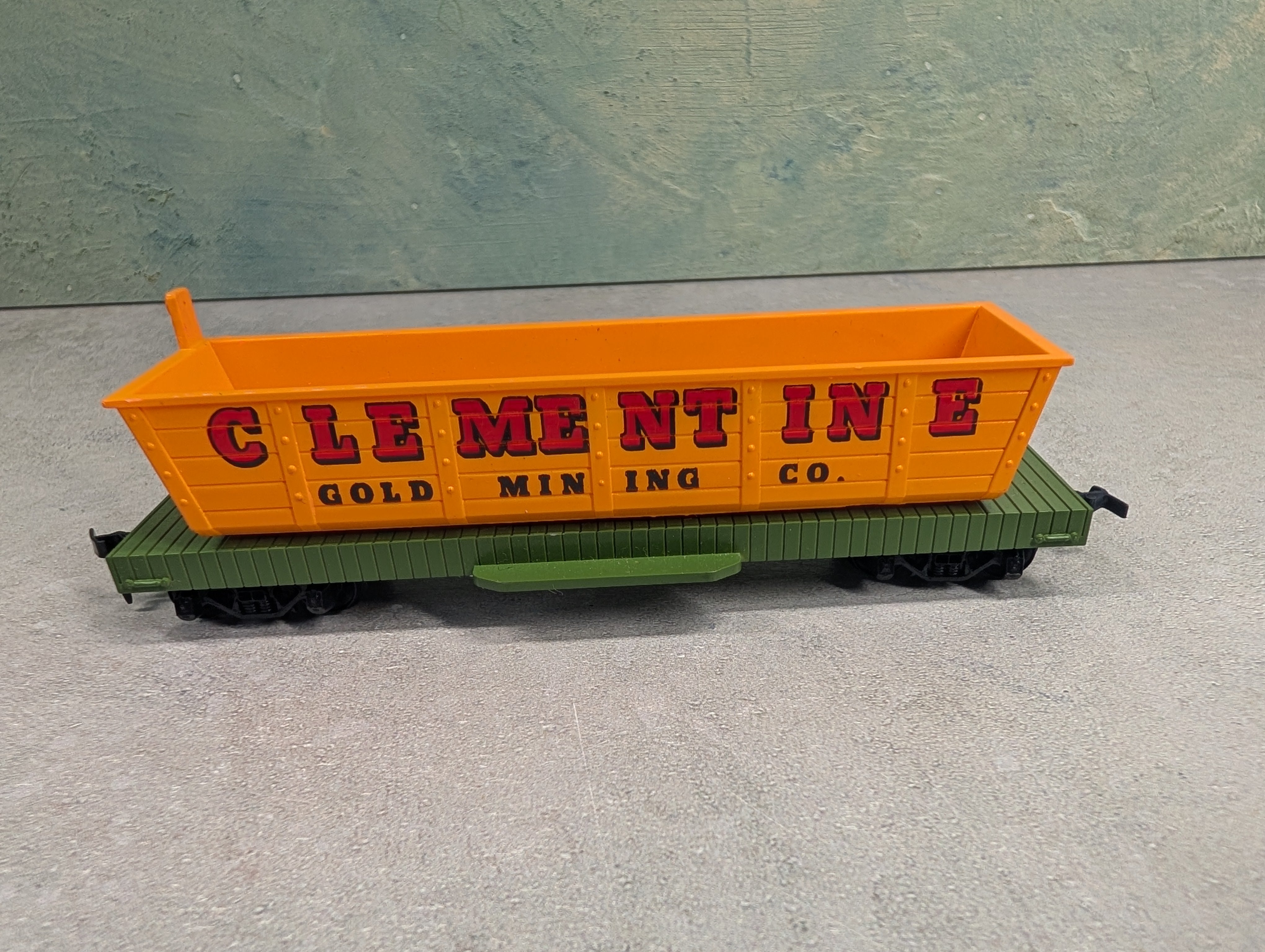 USED Tyco HO Scale Dump Car Clementine Gold Mining Co