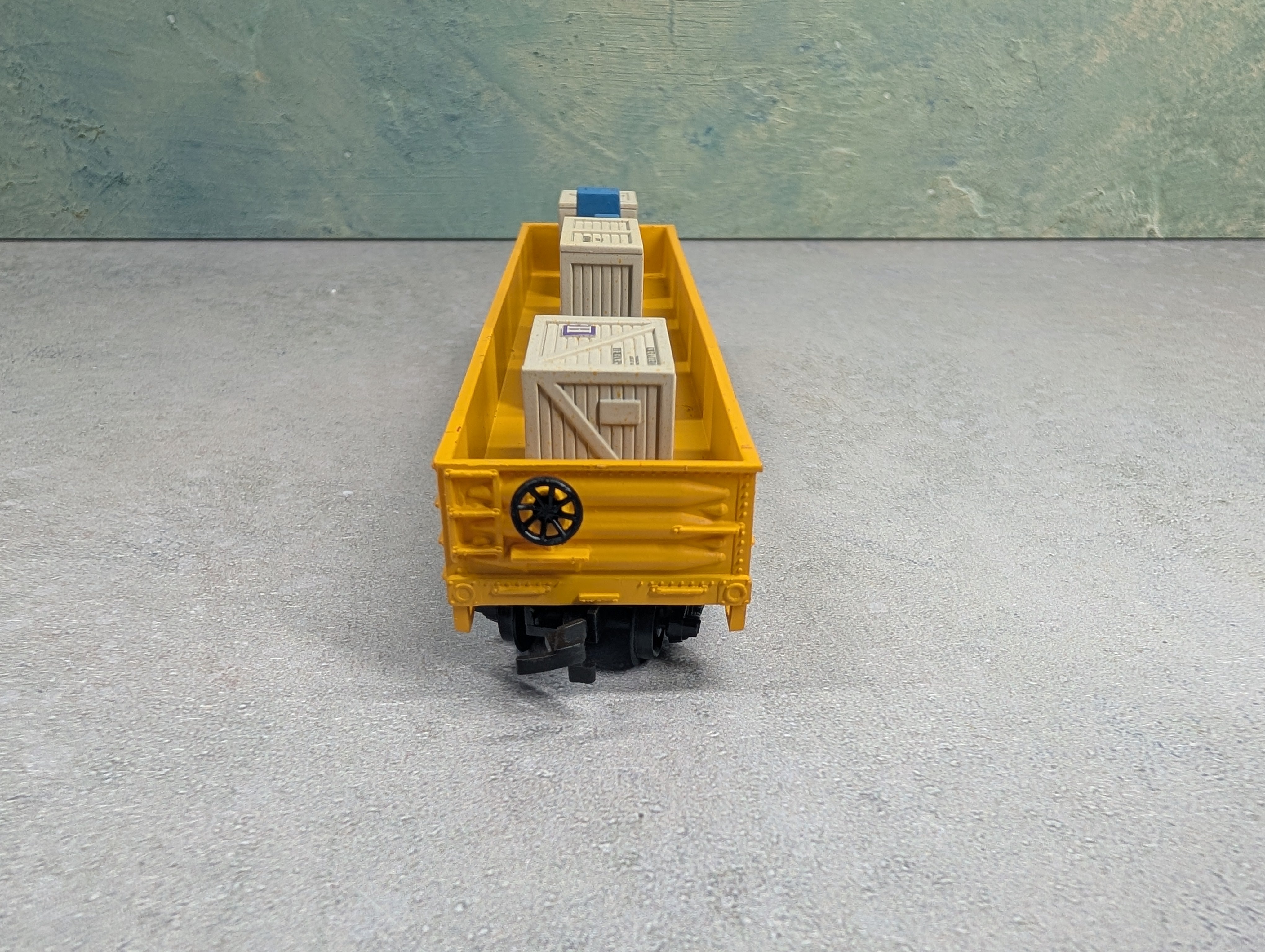 USED Life-Like HO Scale Gondola Illinois Terminal ITC #3727 w/ Machinery Load