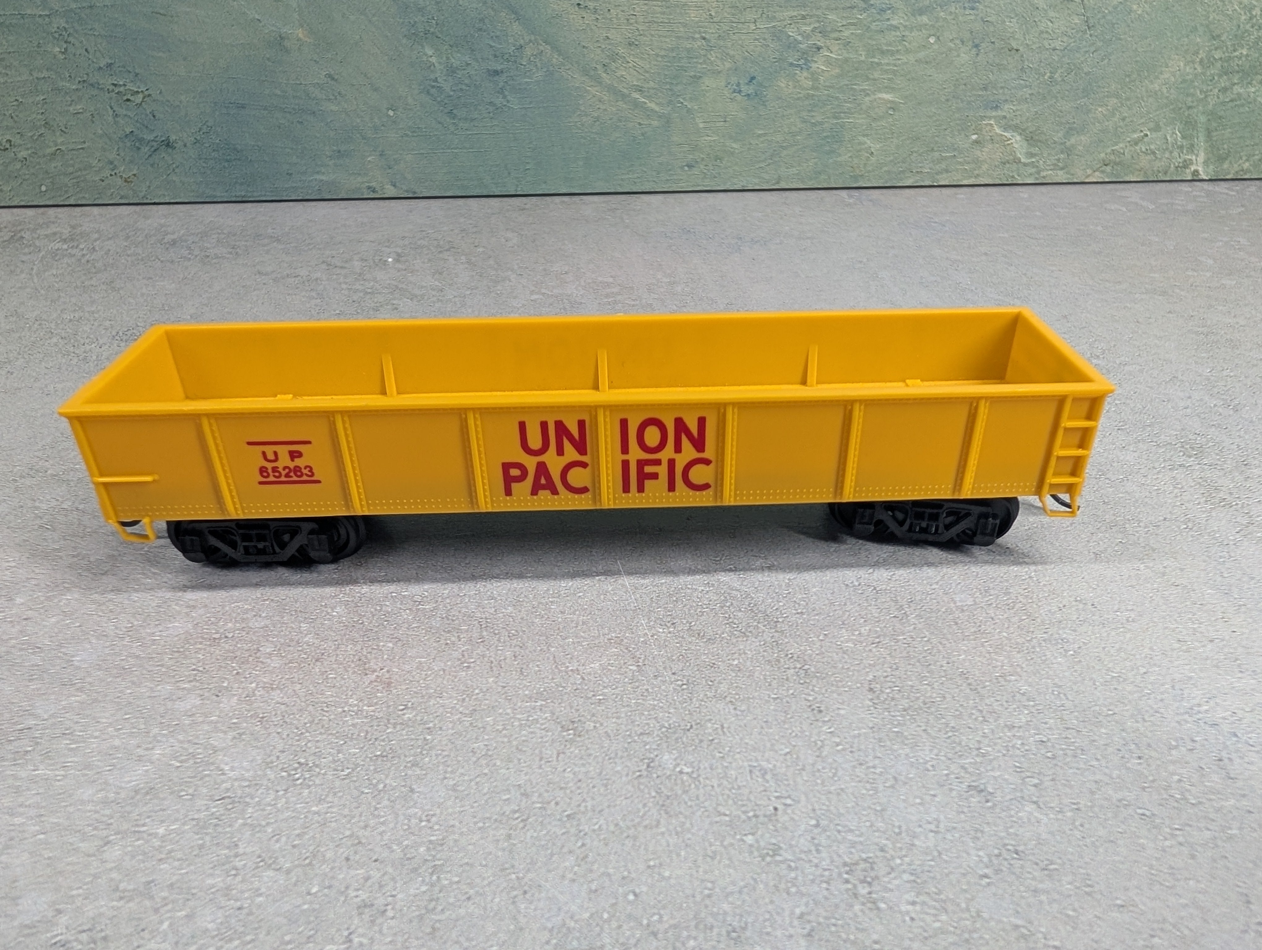 USED Bachmann HO Scale Gondola Union Pacific UP #65263 Gearboxes