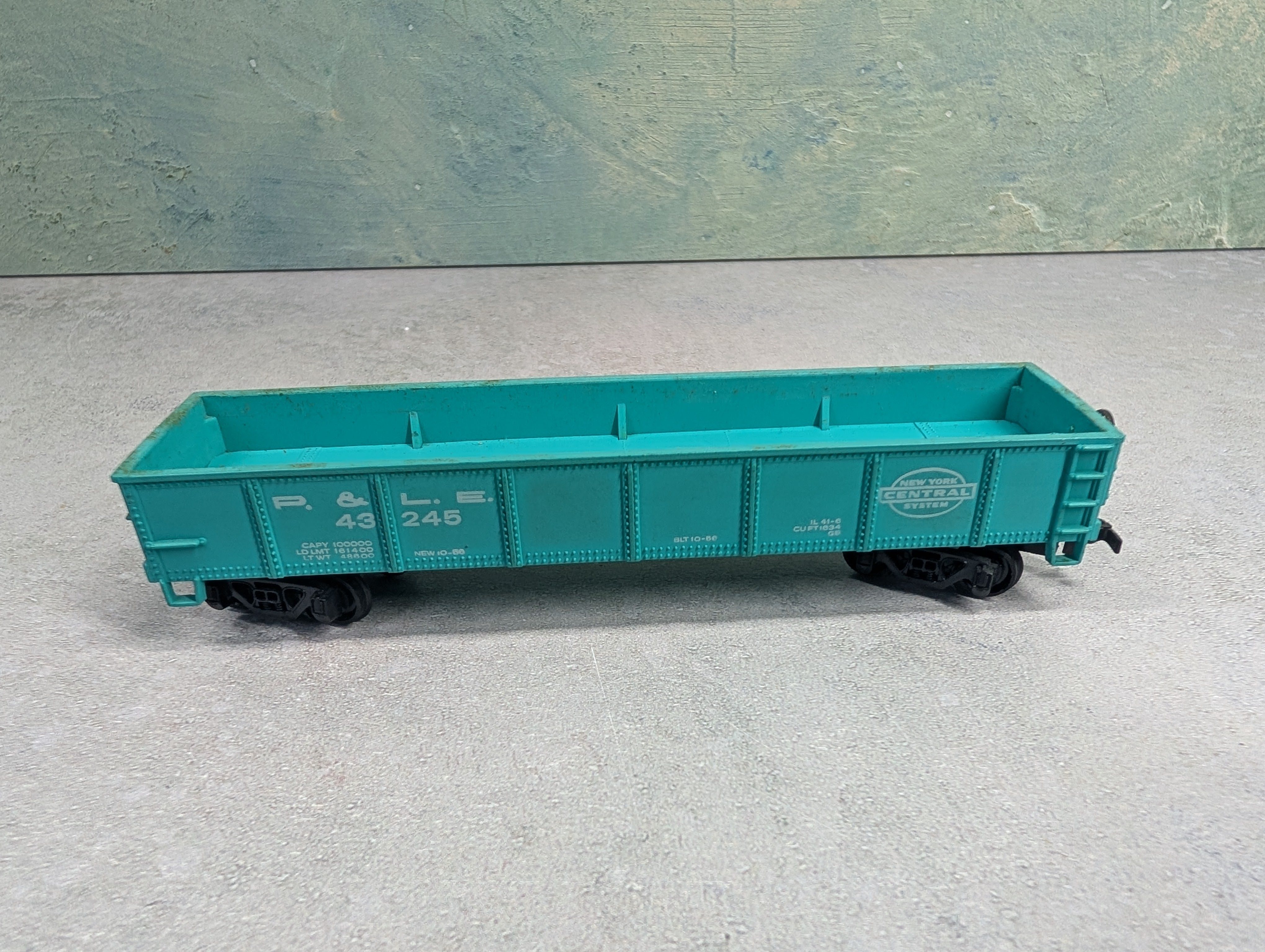 USED Bachmann HO Scale Gondola Pittsburgh and Lake Erie P&LE #43245
