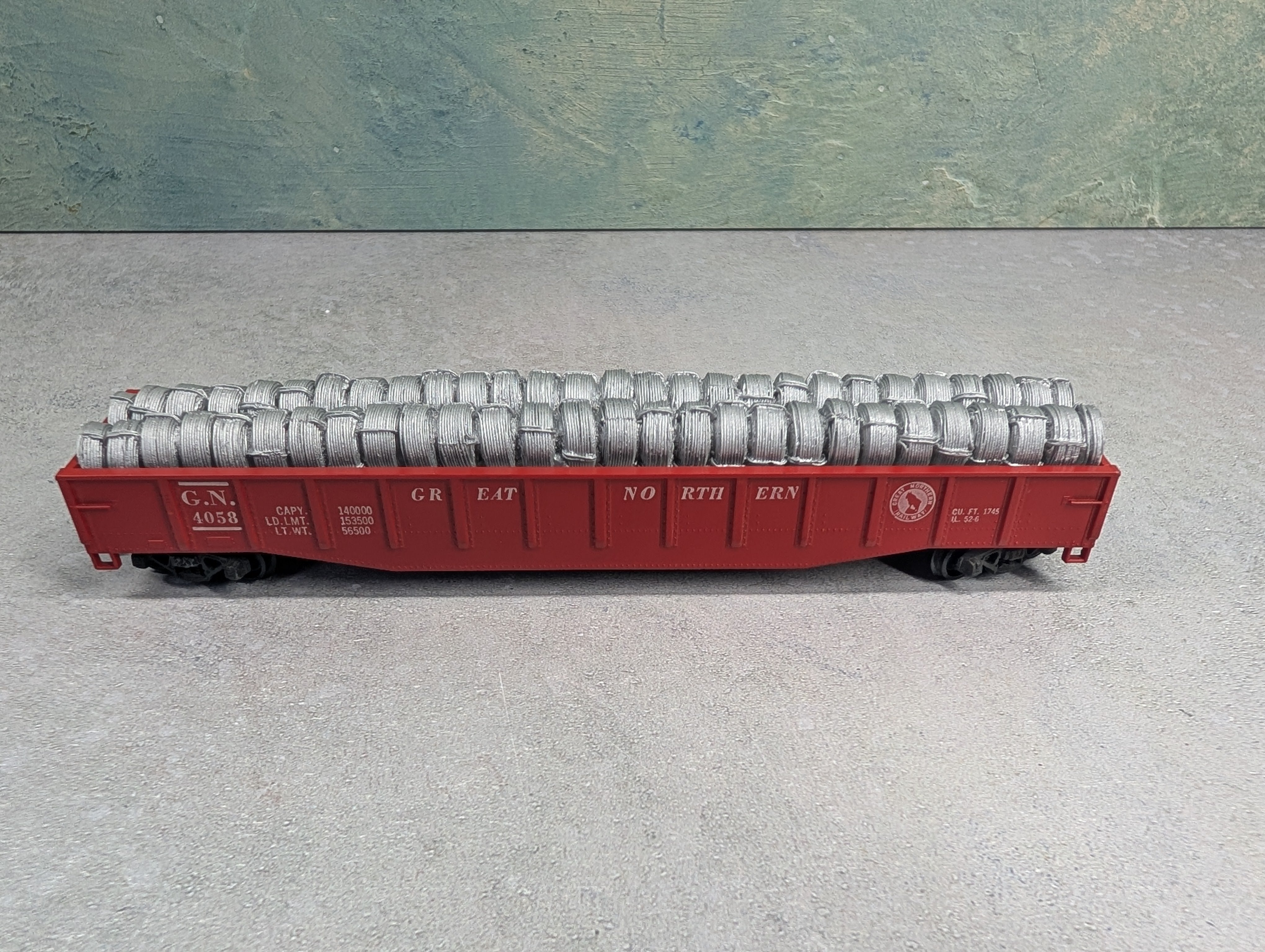 USED Revell HO Scale Gondola w/ Load Great Northern GN #4058