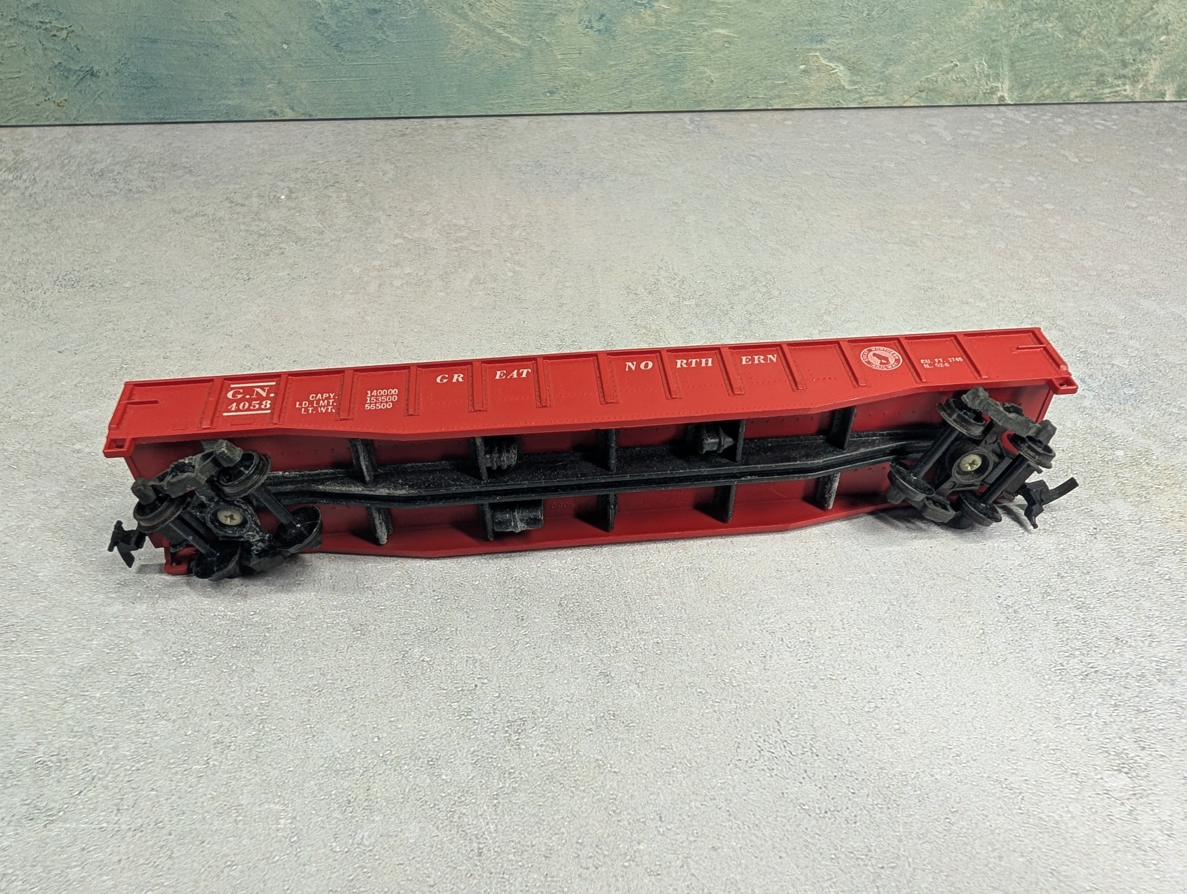 USED Revell HO Scale Gondola w/ Load Great Northern GN #4058