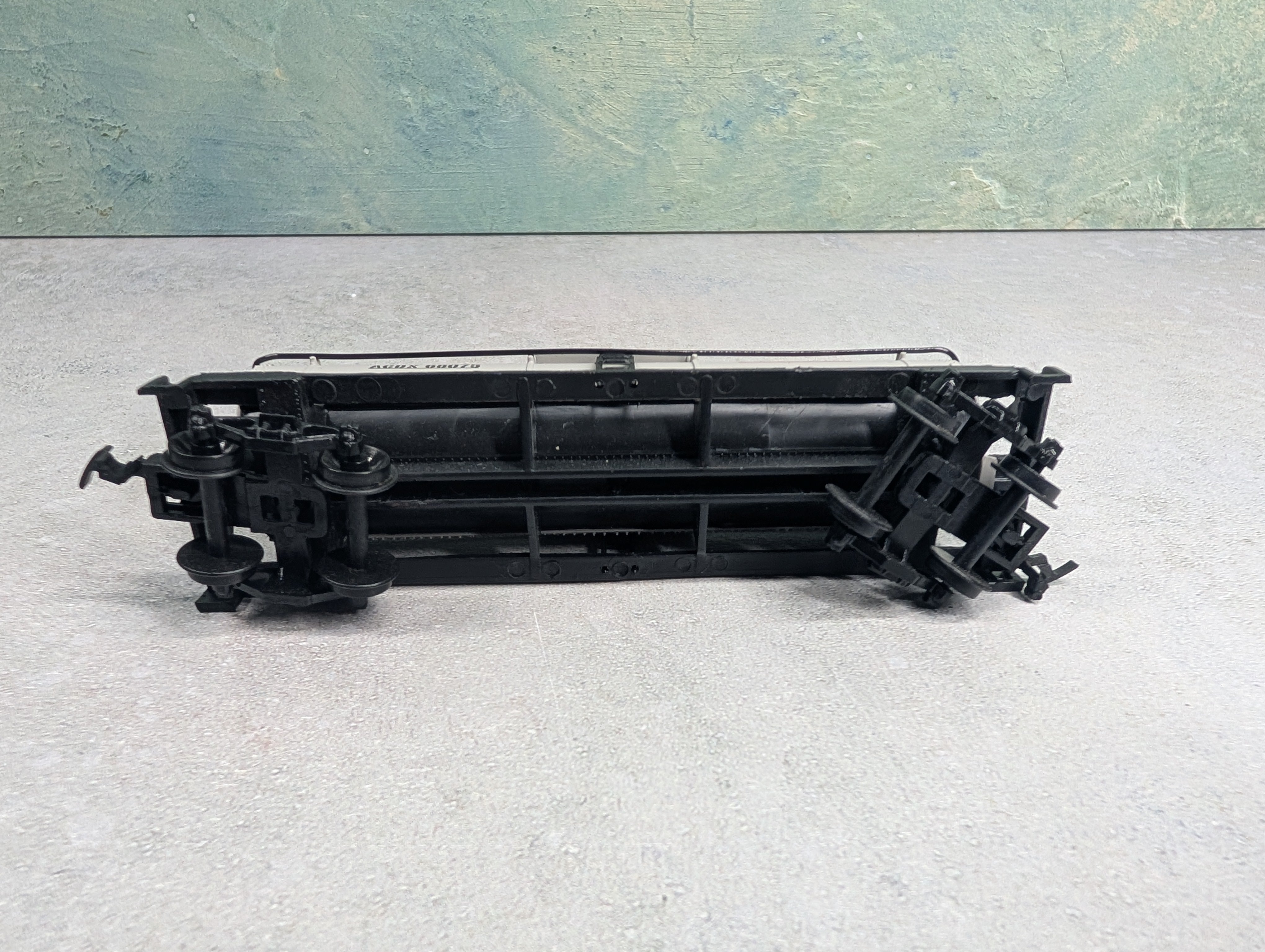 USED Life-Like HO Scale Single Dome Tank Car Allied Chemical ACDX #68075