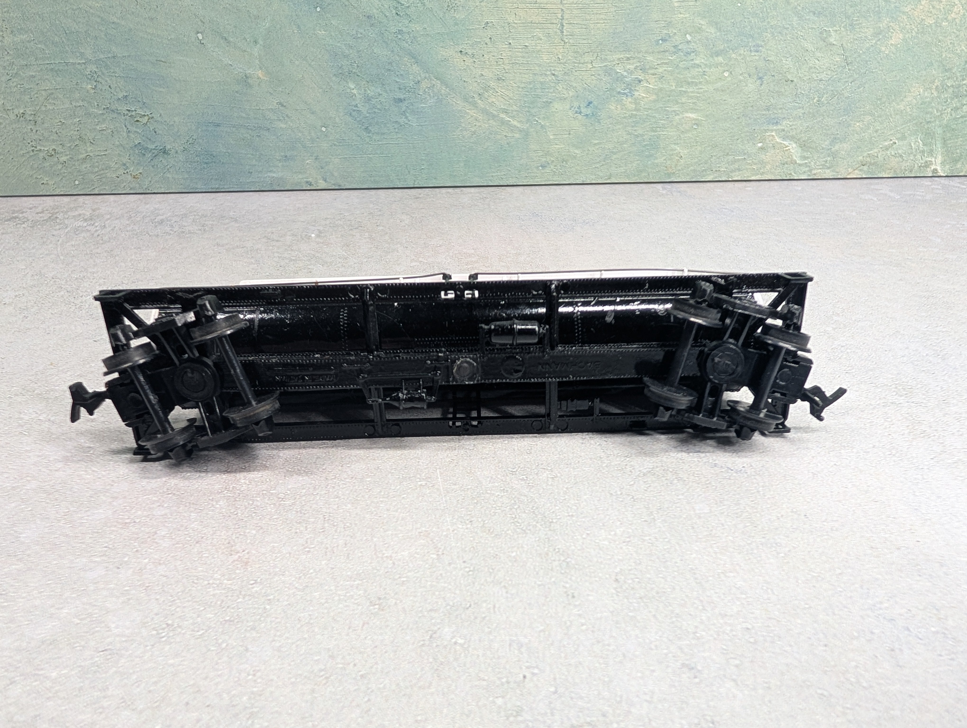 USED Bachmann HO Scale Triple Dome Tank Car Cynamid