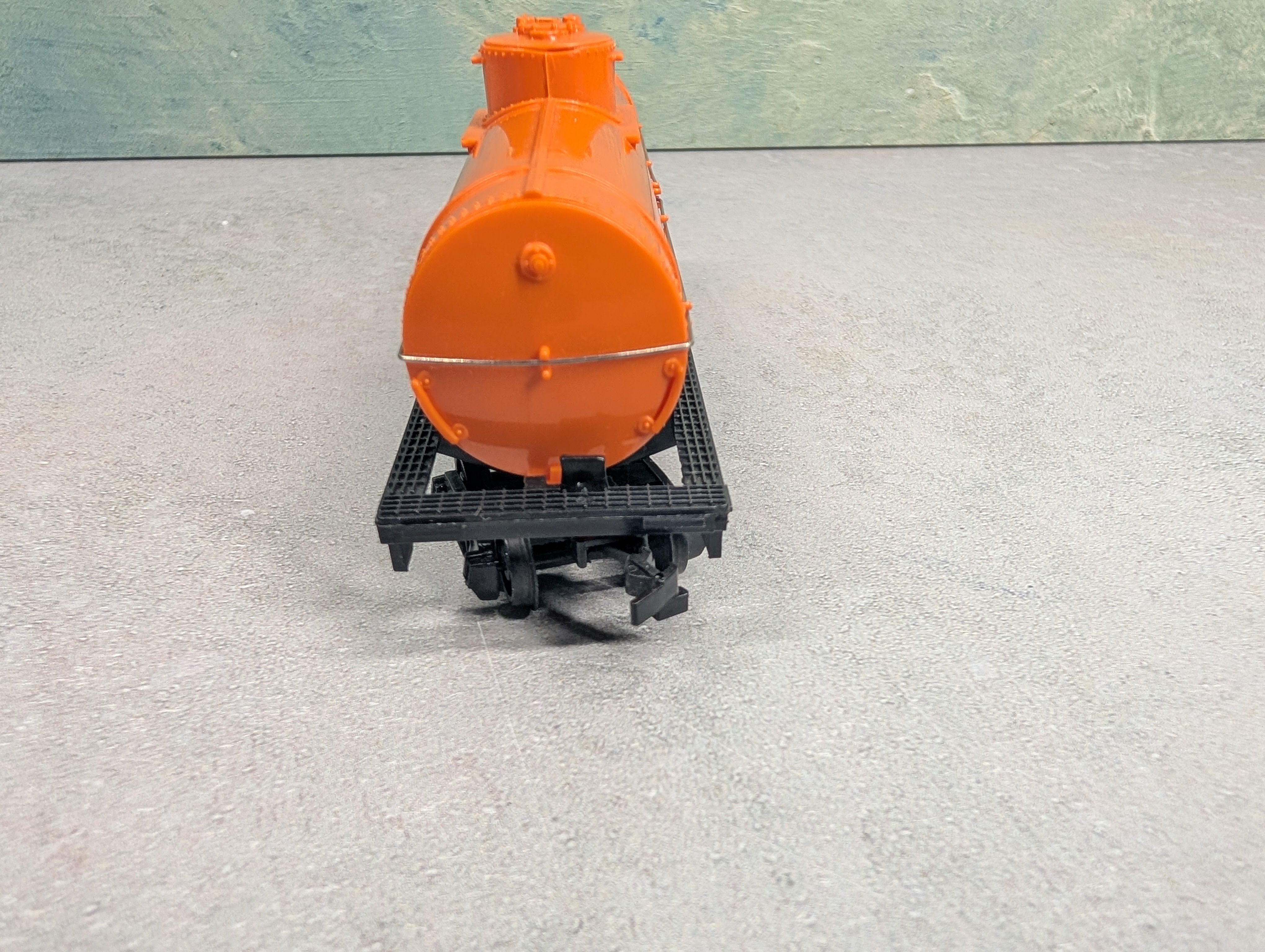 USED Bachmann HO Scale Single Dome Tank Car Shell SCCX #1754