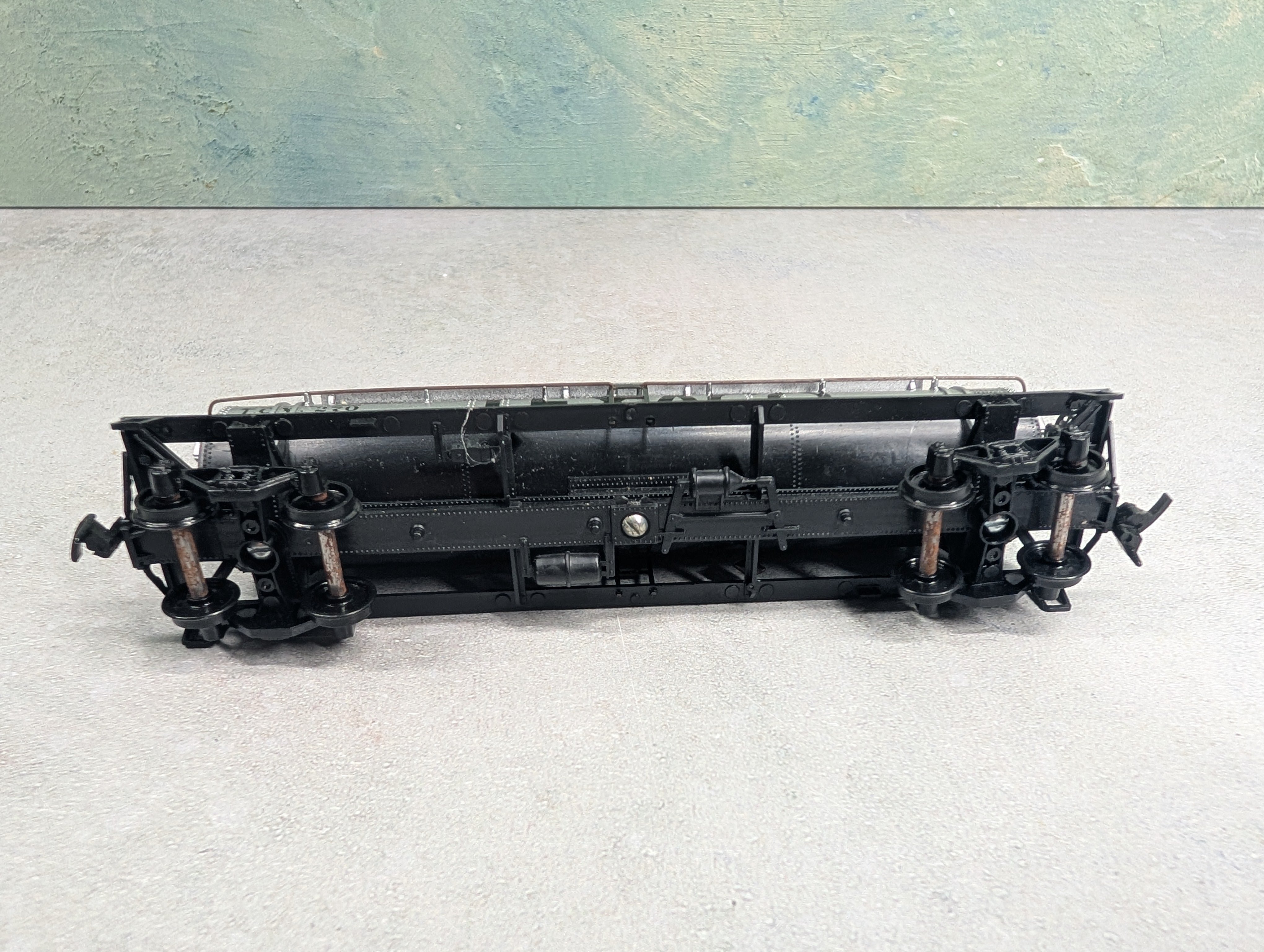 USED Athearn HO Scale Triple Dome Tank Car Texaco TCX #2-70