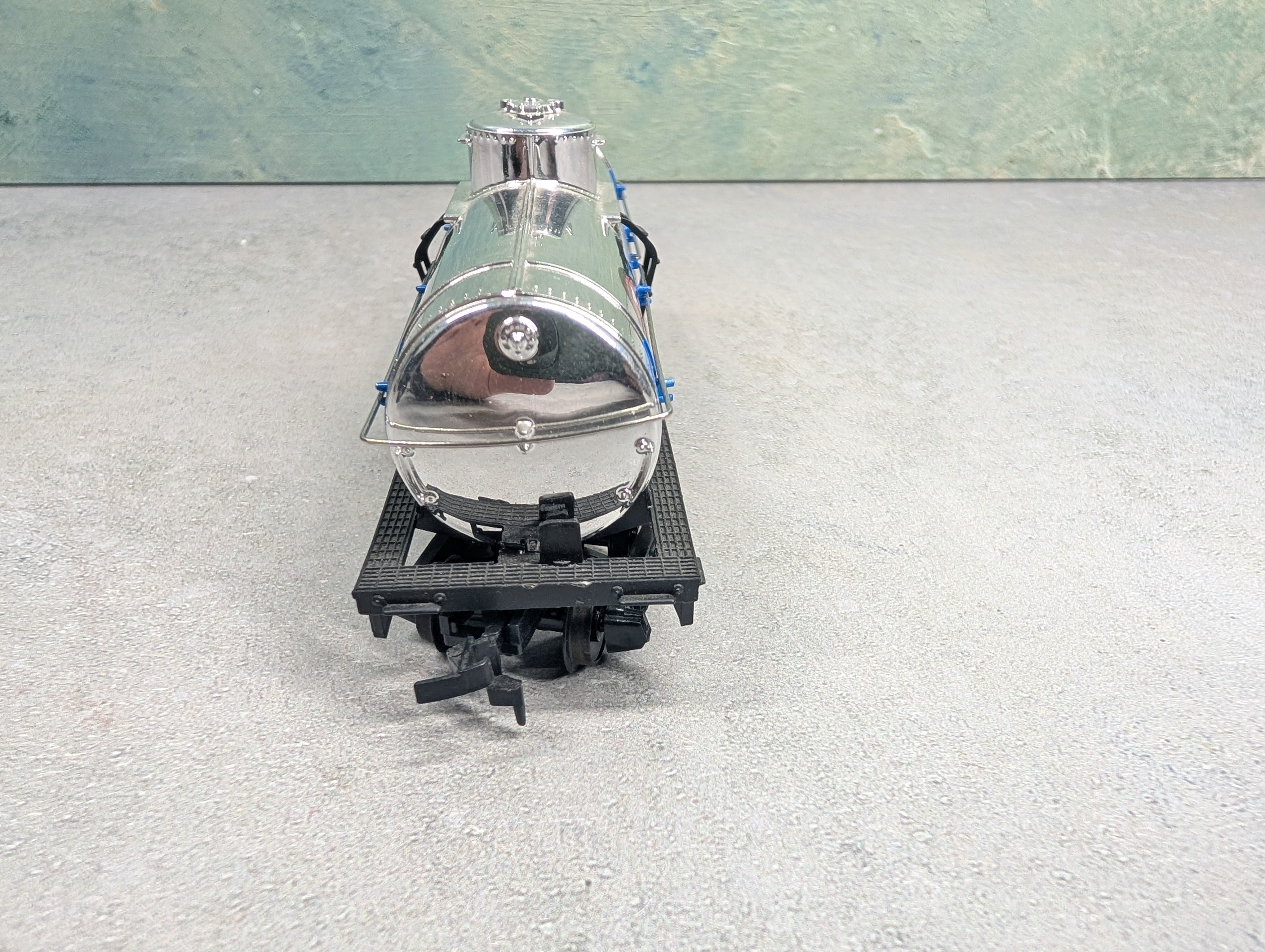 USED Tyco HO Scale Single Dome Tank Car STP