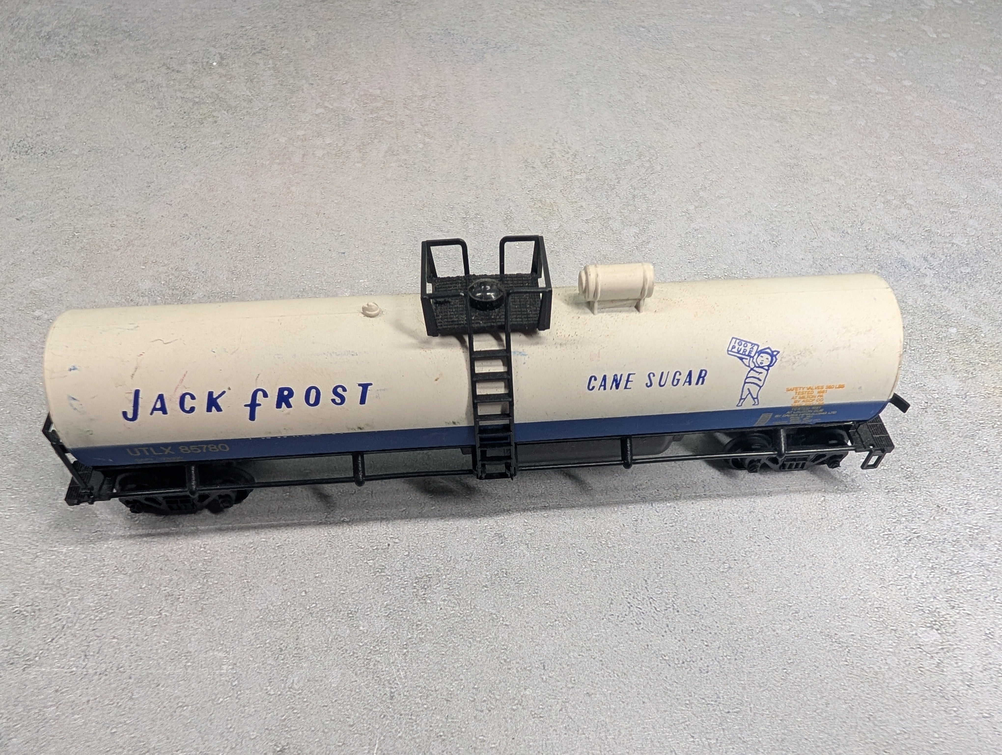 USED HO Scale Billboard Tank Car Jack Frost Cane Sugar UTLX #85780