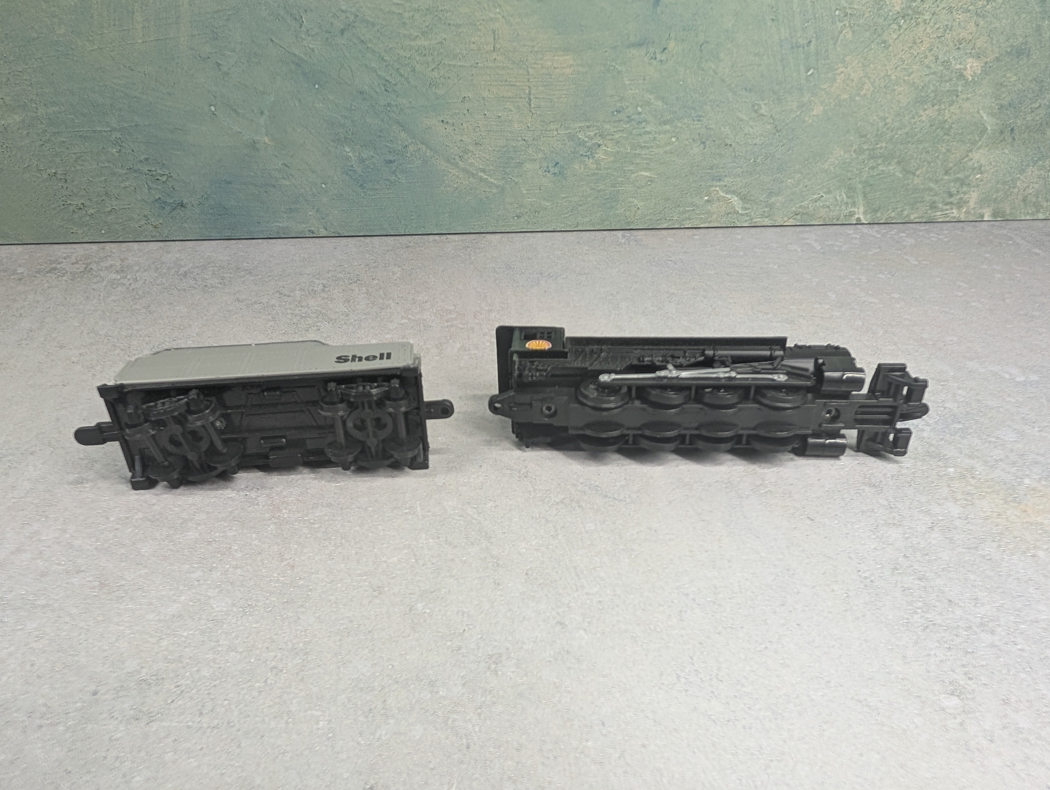 USED Fletcher Barnhardt & White HO Scale Shell Oil Promotional Train Set Non-Powered