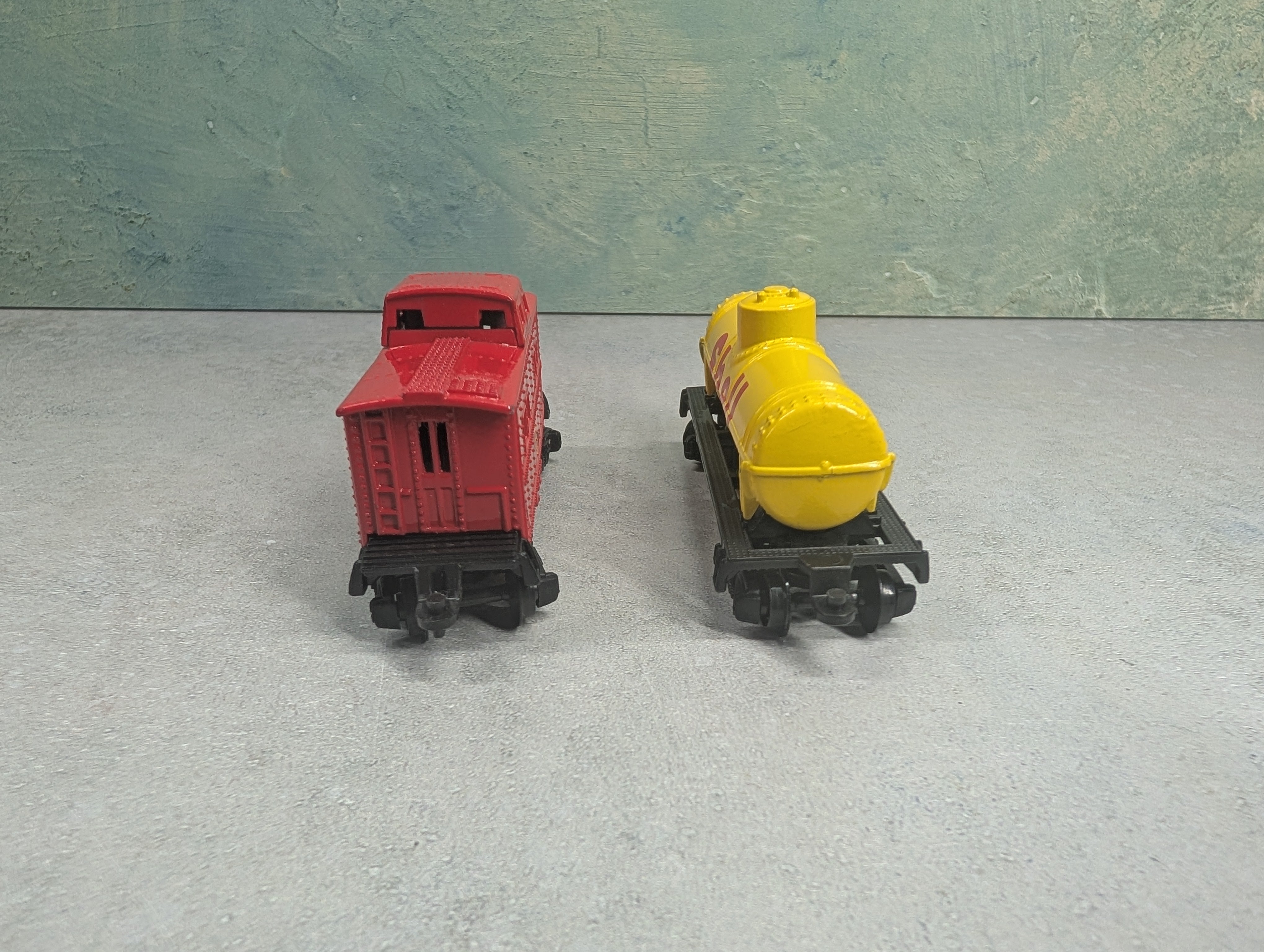 USED Fletcher Barnhardt & White HO Scale Shell Oil Promotional Train Set Non-Powered