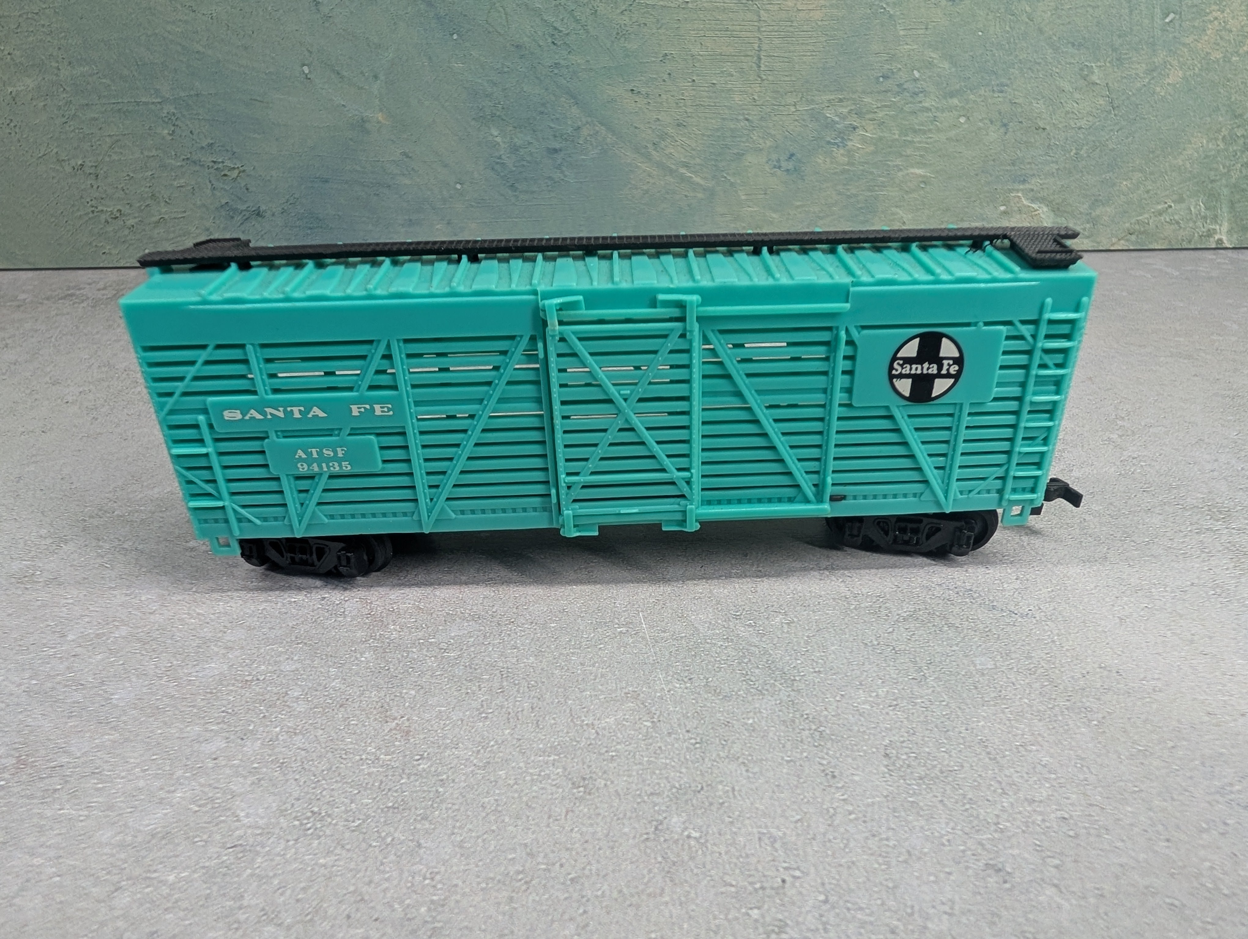 USED Bachmann HO Scale Cattle Stock Car Santa Fe ATSF #94135
