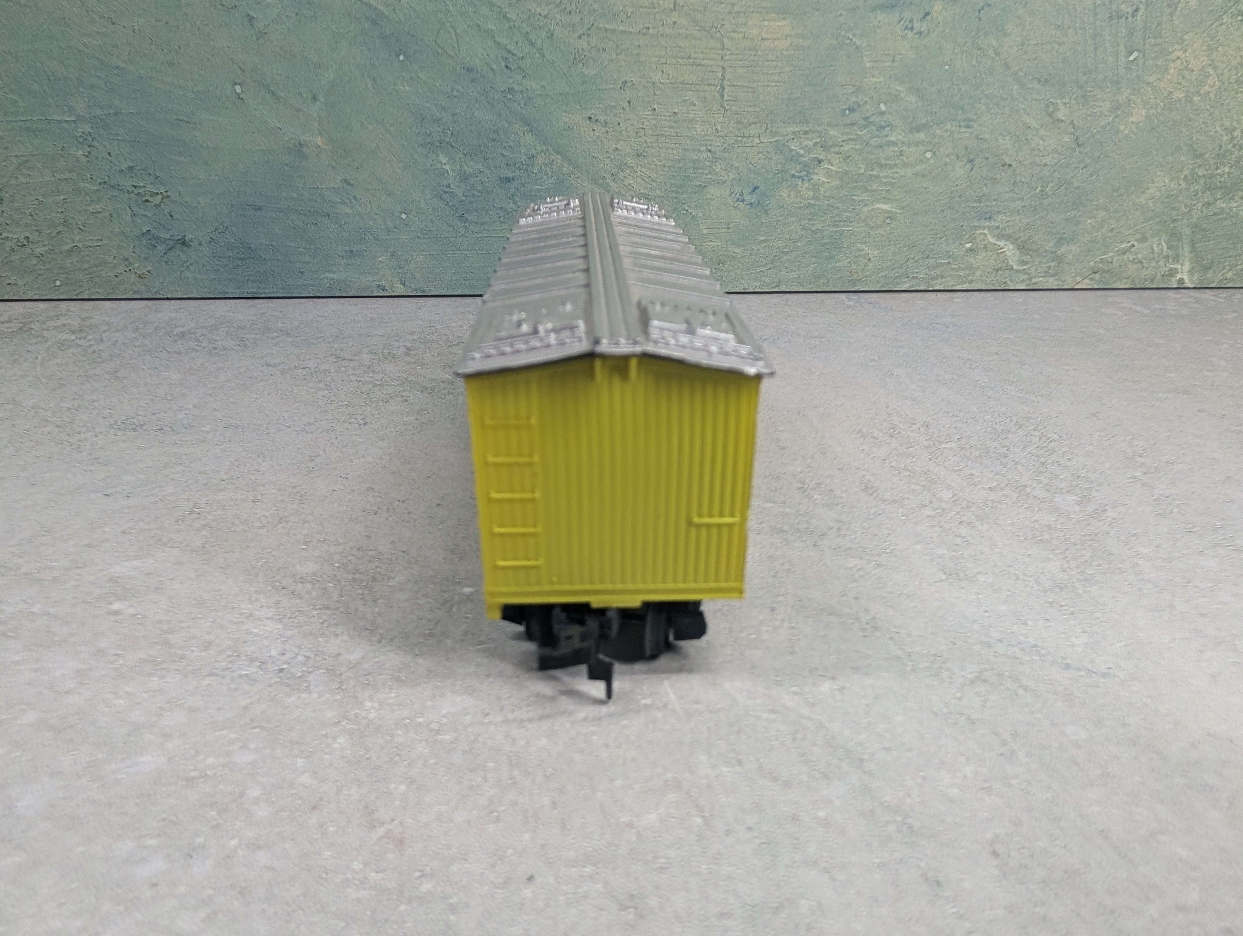 USED HO Scale Billboard Wooden Box Car Ballantine Ale